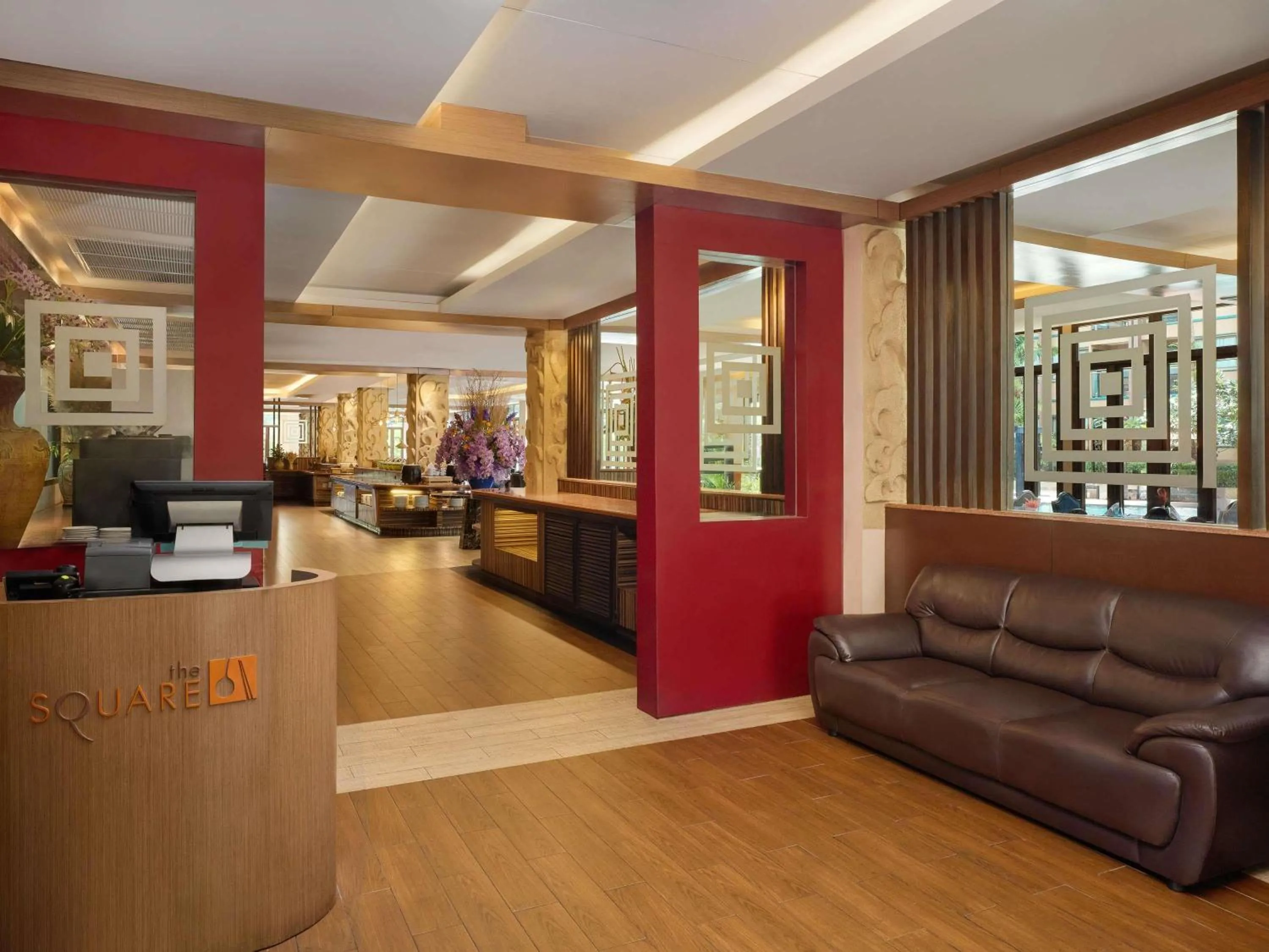 Restaurant/places to eat in Novotel Phuket Vintage Park Resort