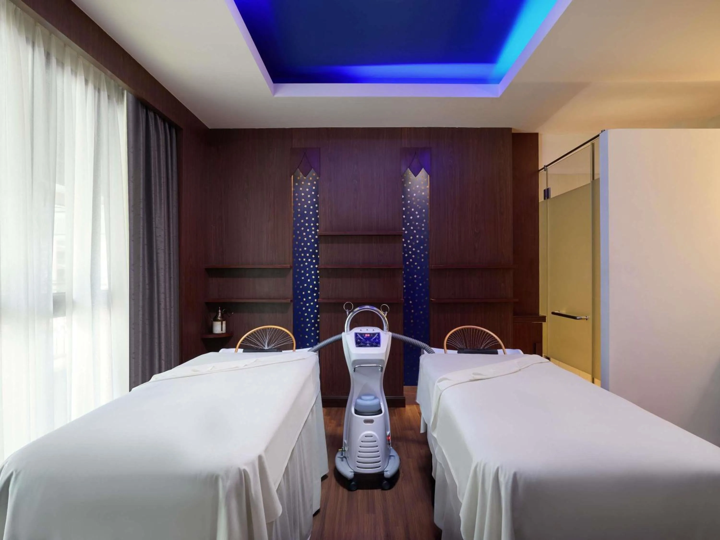 Spa and wellness centre/facilities, Bed in Novotel Phuket Vintage Park Resort