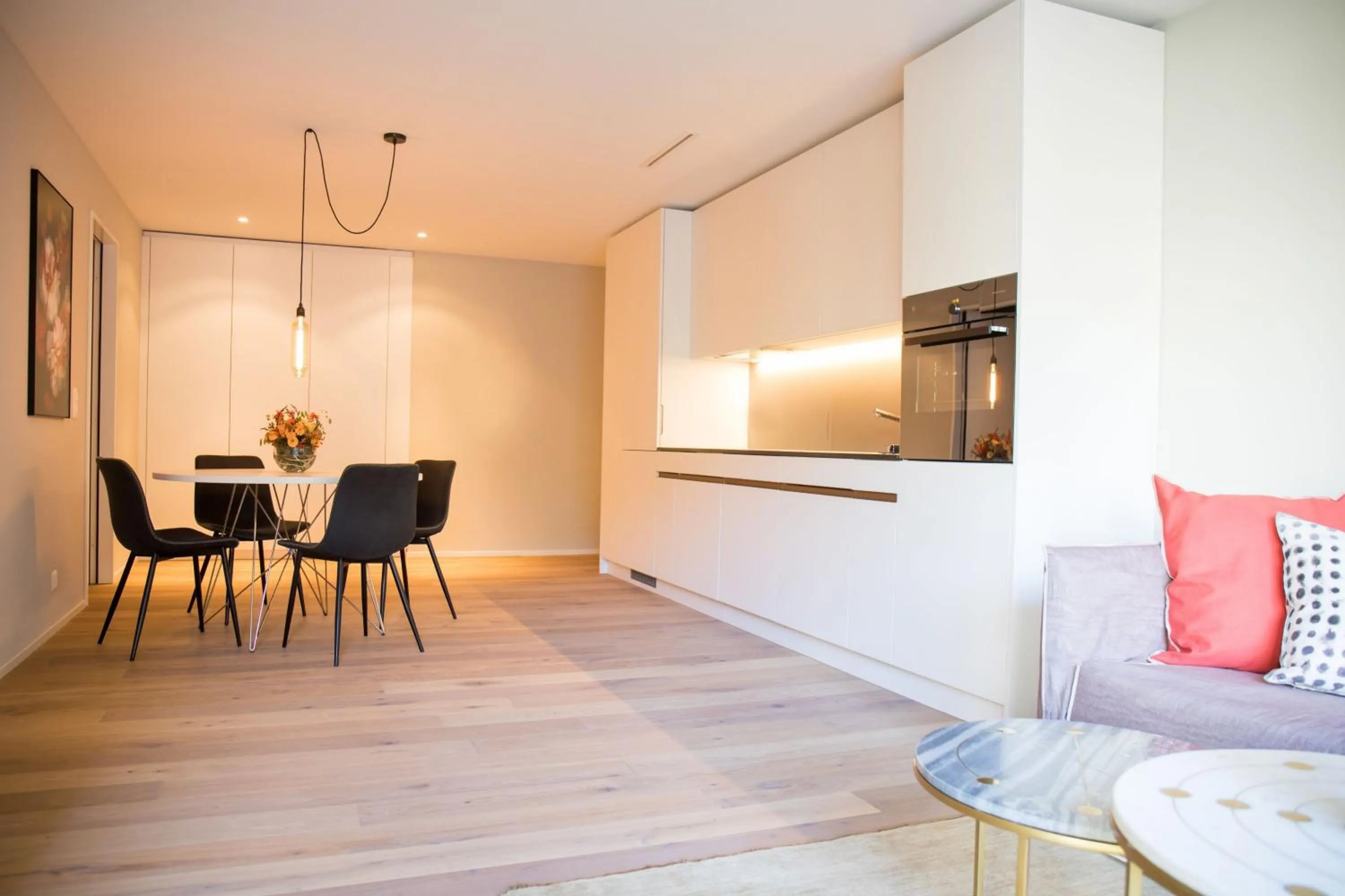 Kitchen or kitchenette in Gubelhof Suites