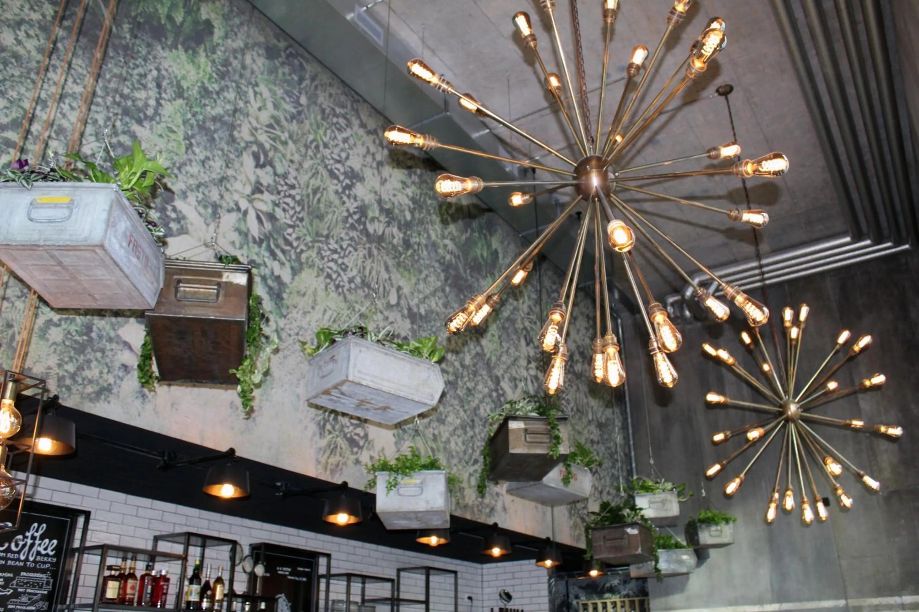 Restaurant/places to eat in Gubelhof Suites