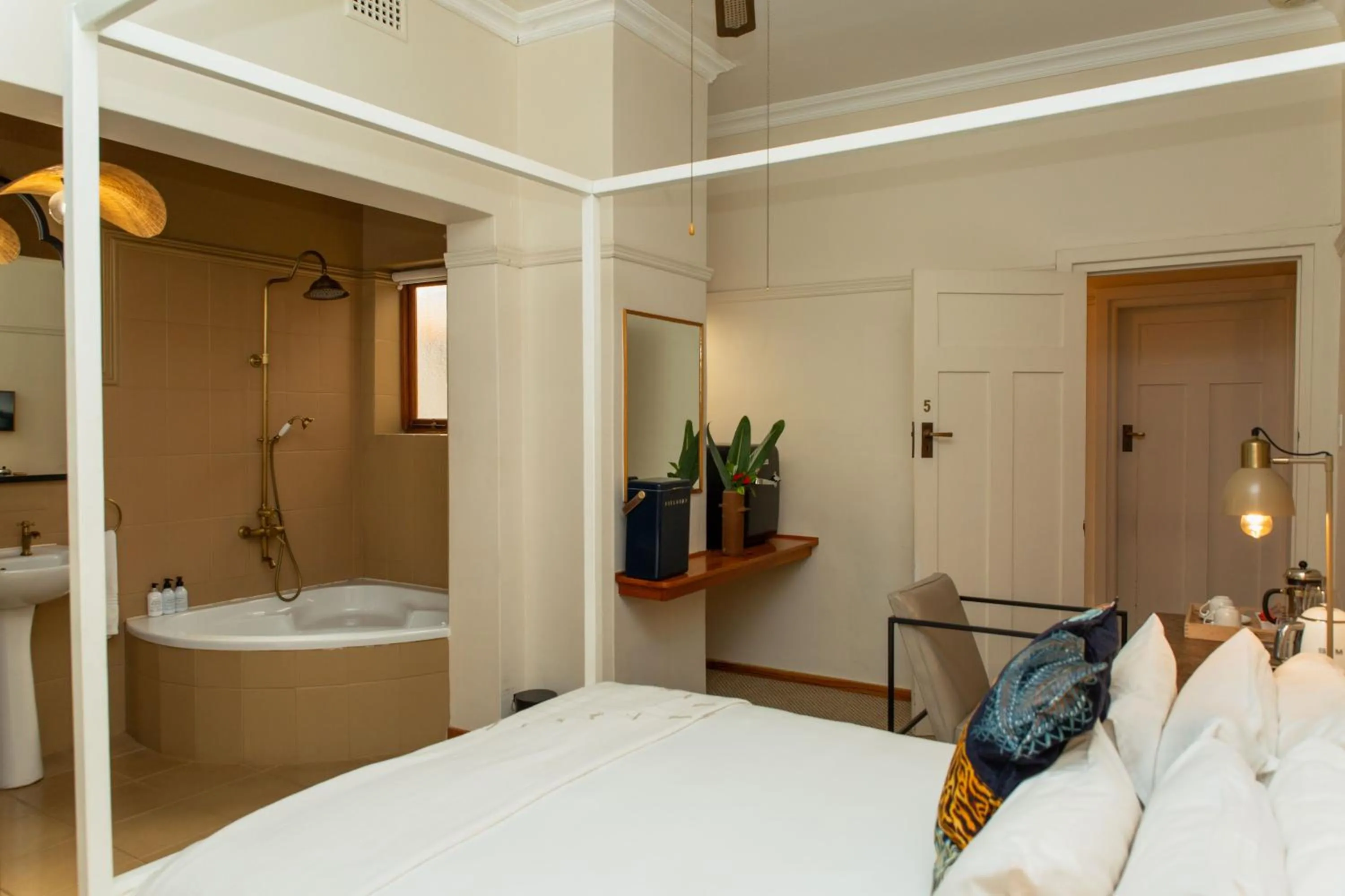 Bed in Sonnekus Boutique Hotel & Bistro