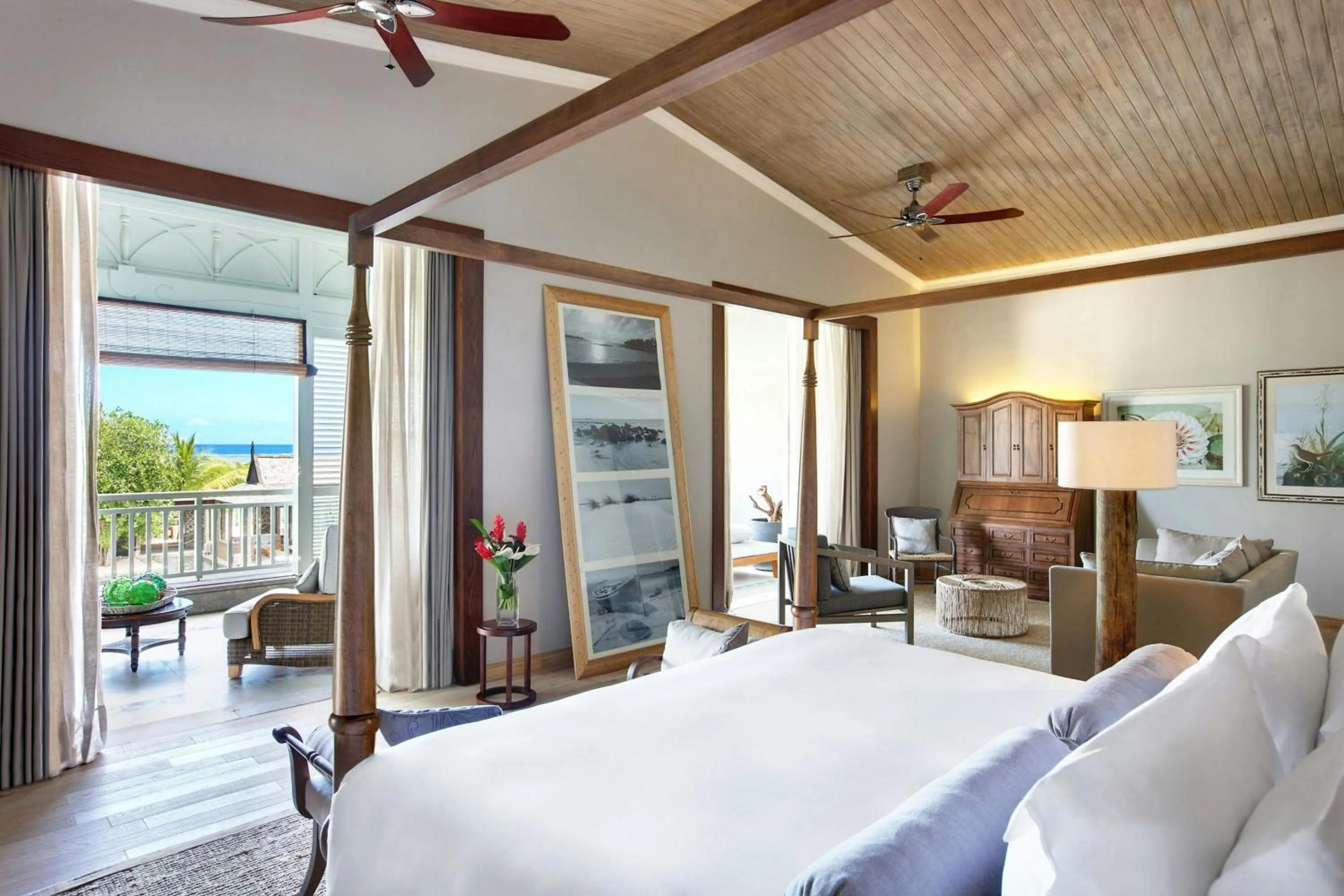 Photo of the whole room, Bed in The St. Regis Le Morne Resort, Mauritius