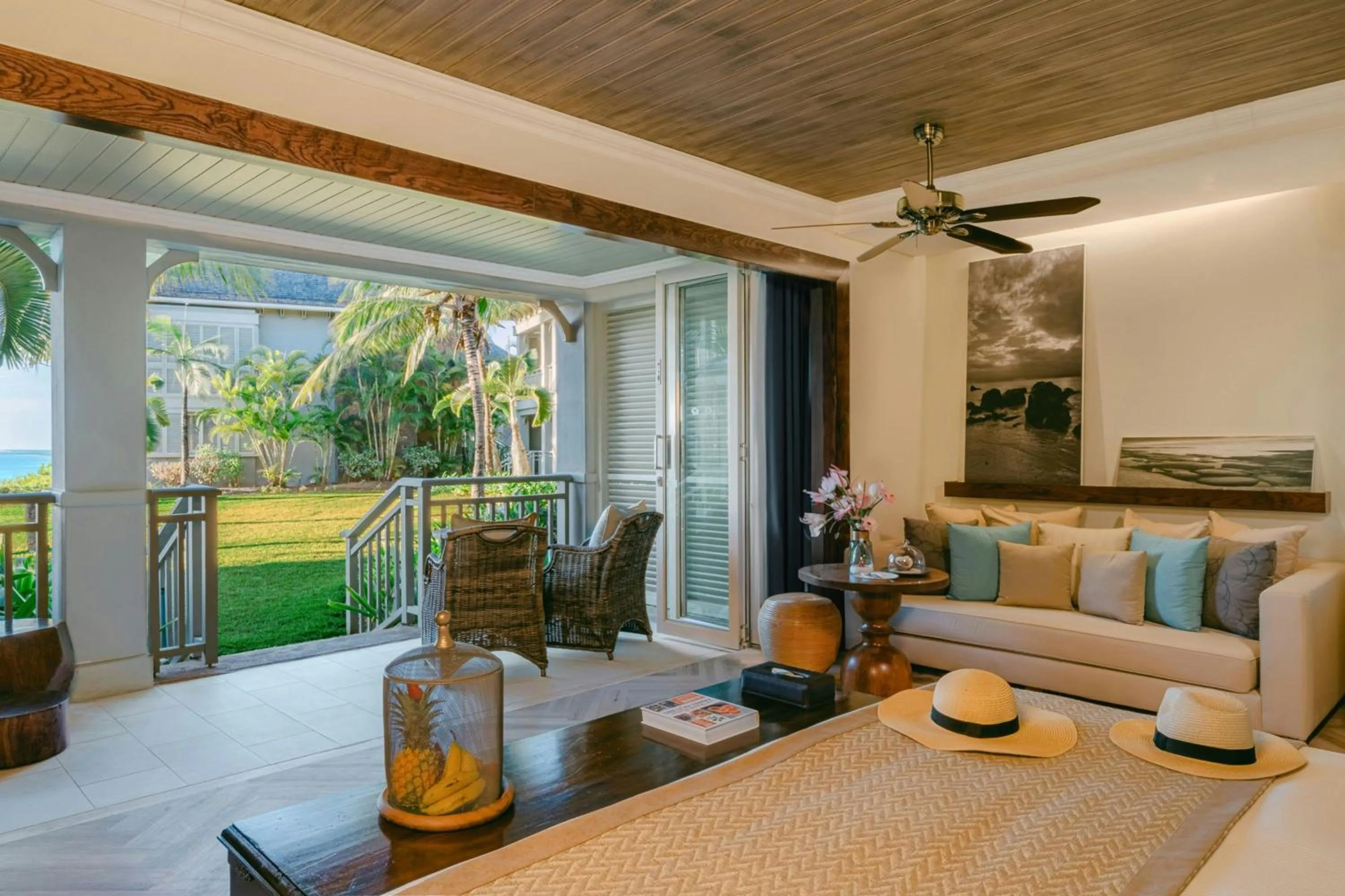 Photo of the whole room in JW Marriott Mauritius Resort