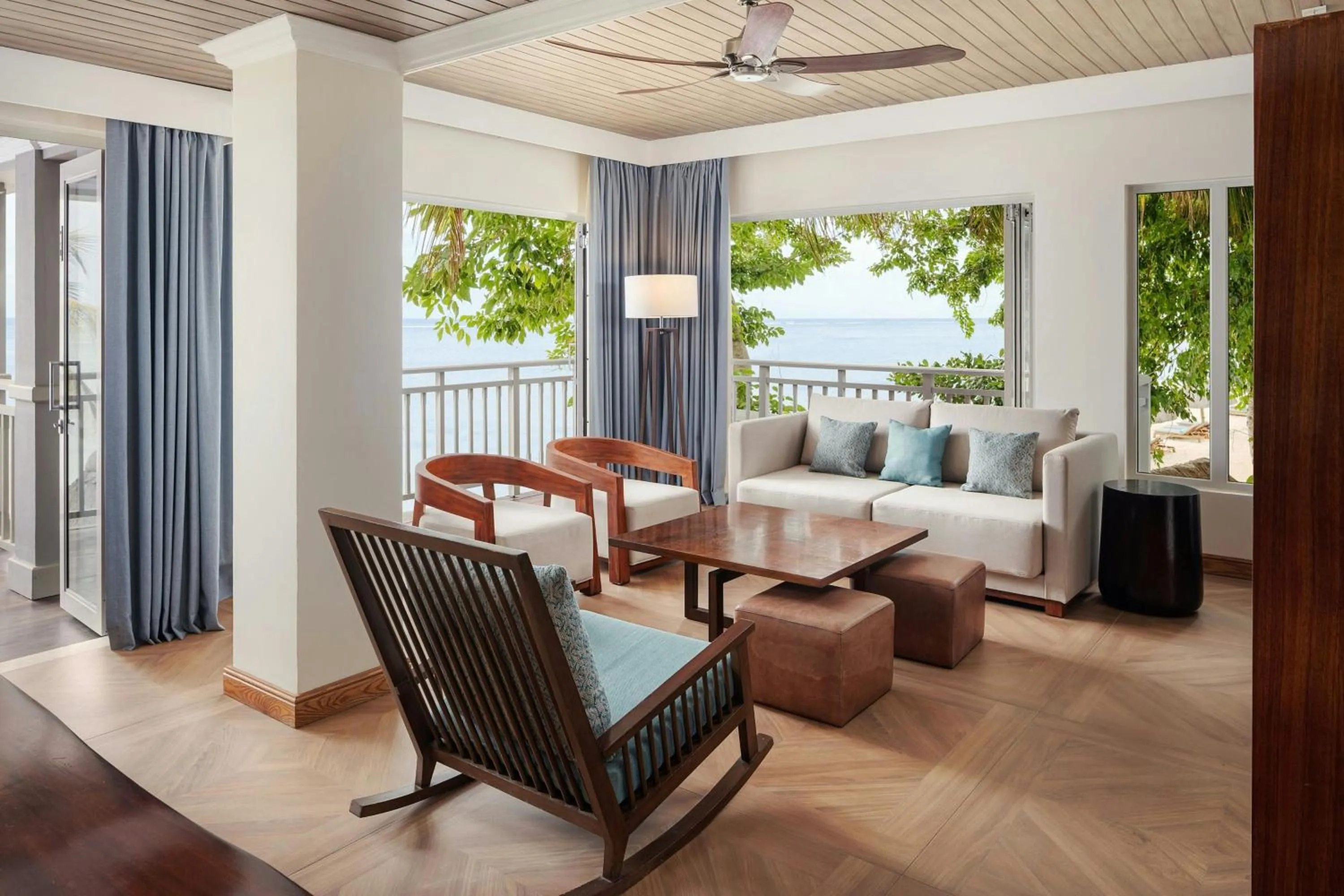 Photo of the whole room in JW Marriott Mauritius Resort