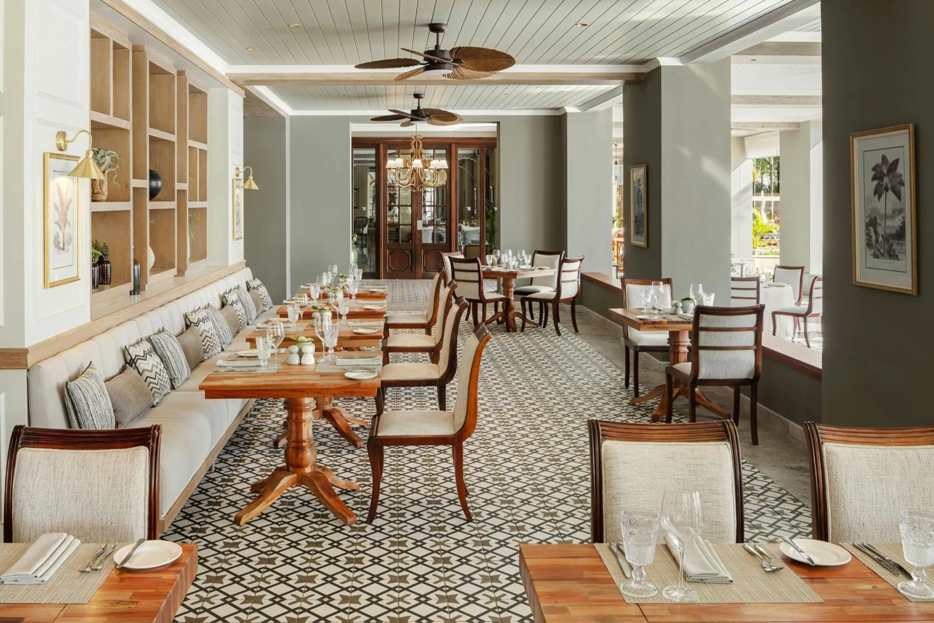 Breakfast in The St. Regis Le Morne Resort, Mauritius