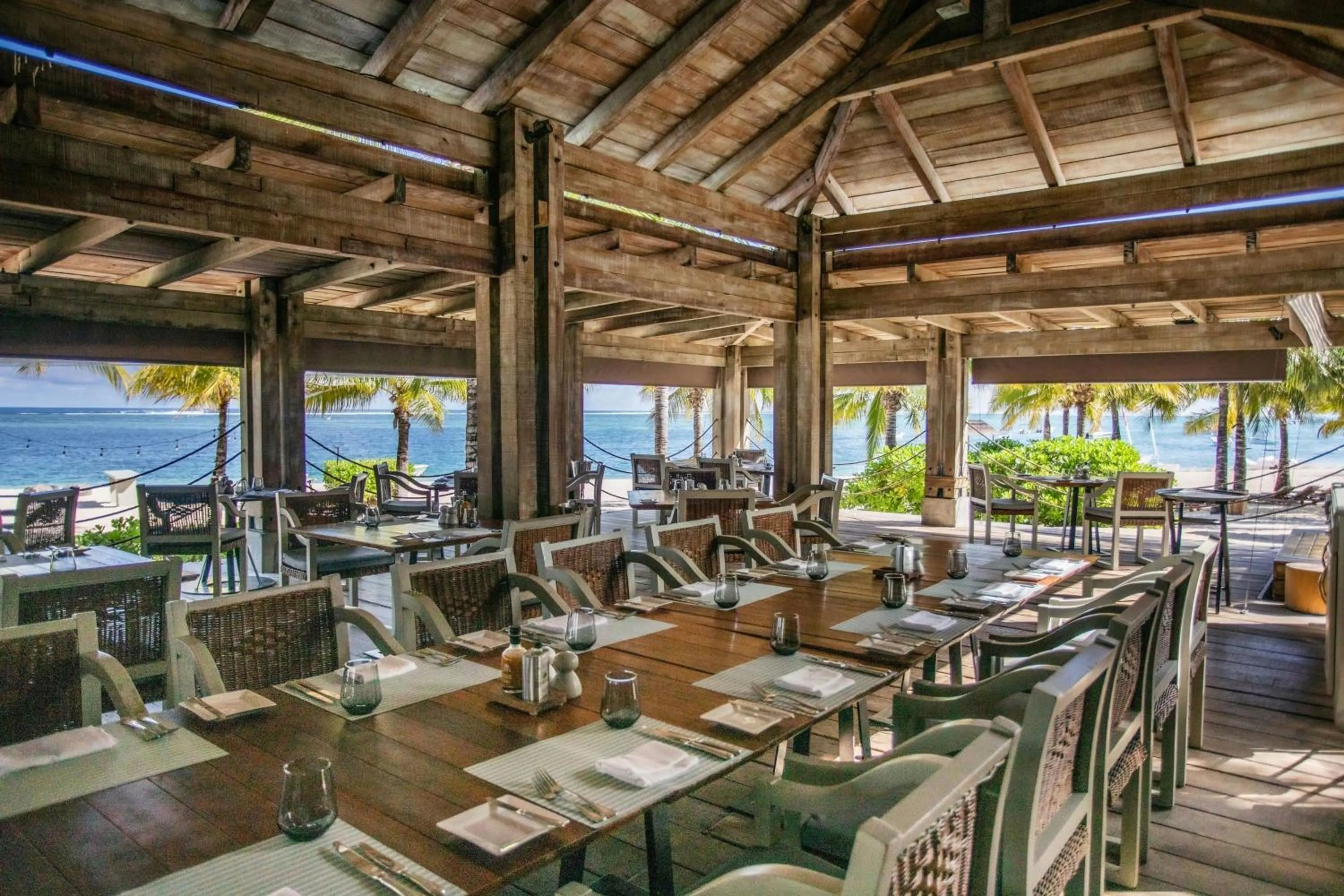 Lounge or bar in The St. Regis Le Morne Resort, Mauritius