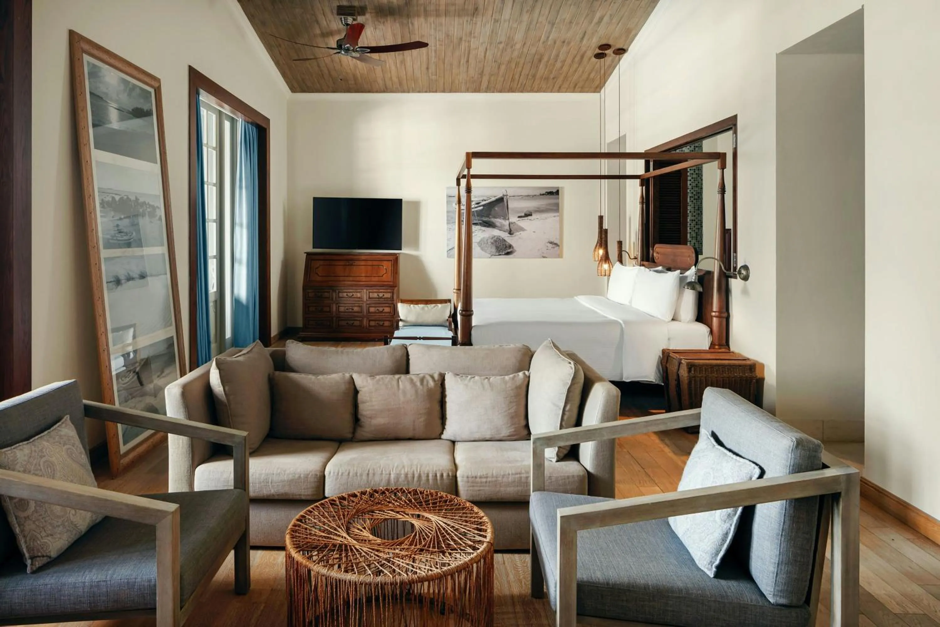 Photo of the whole room in The St. Regis Le Morne Resort, Mauritius