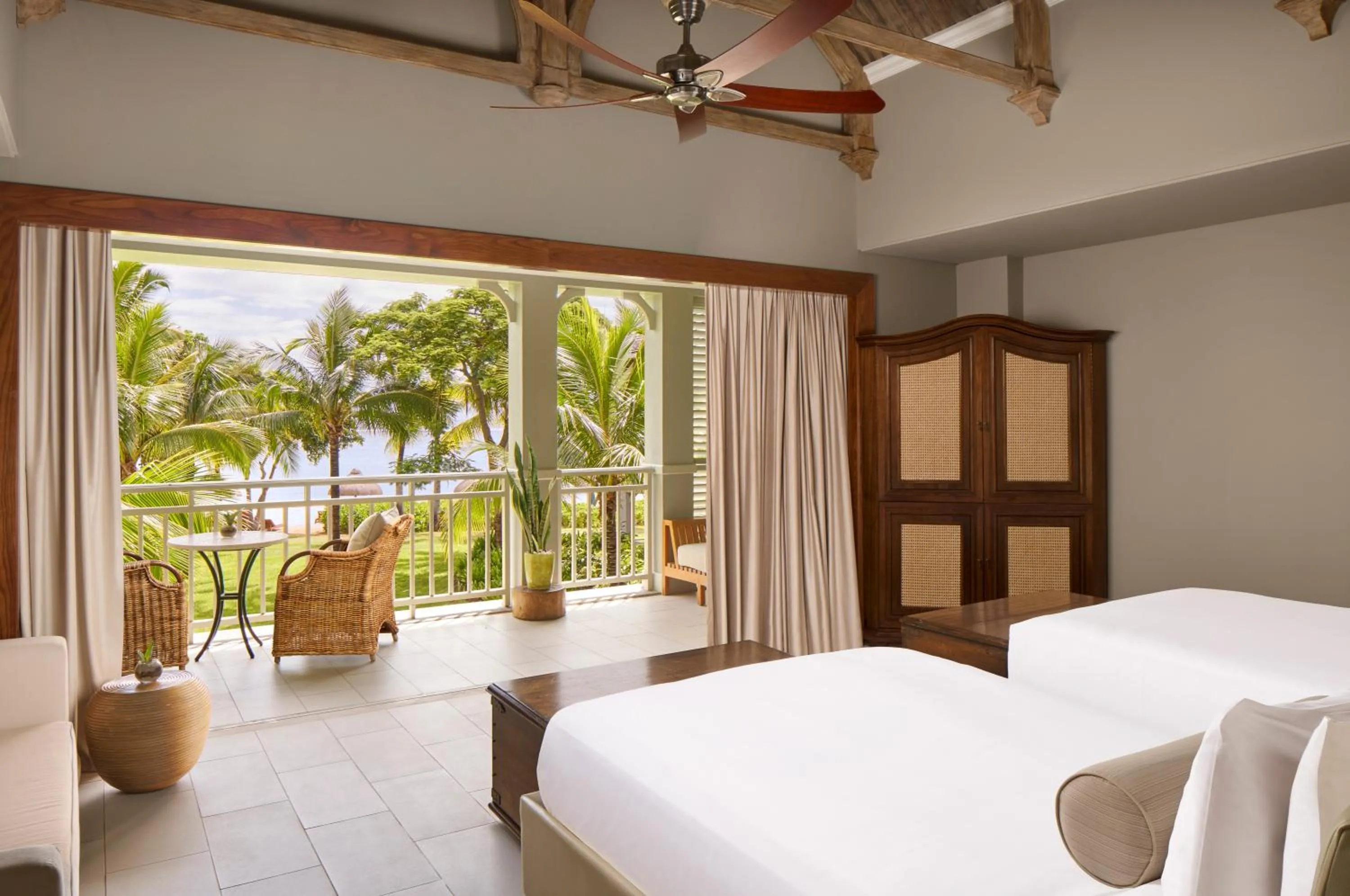 View (from property/room), Bed in JW Marriott Mauritius Resort