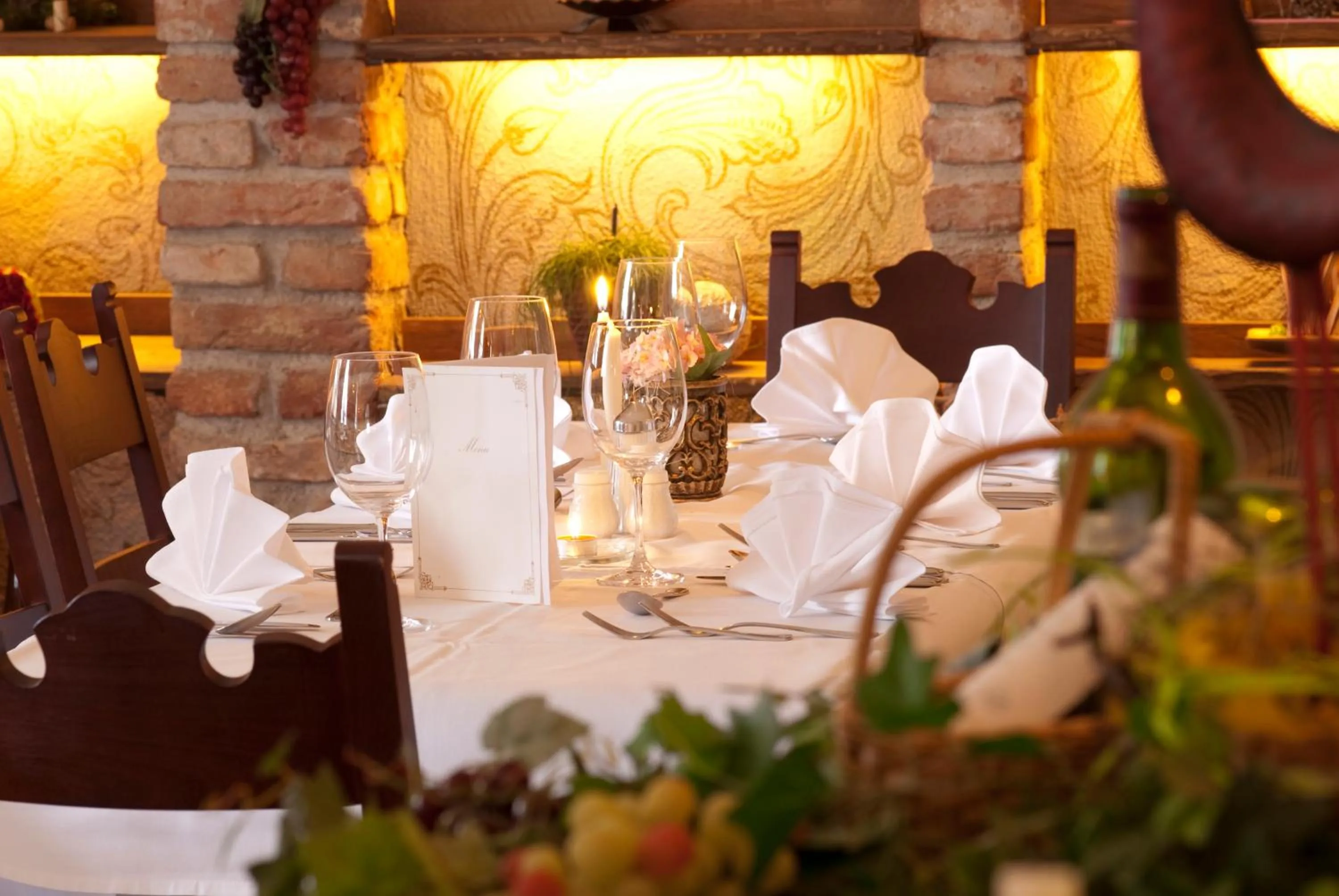 Restaurant/places to eat in Alpenhotel Regina