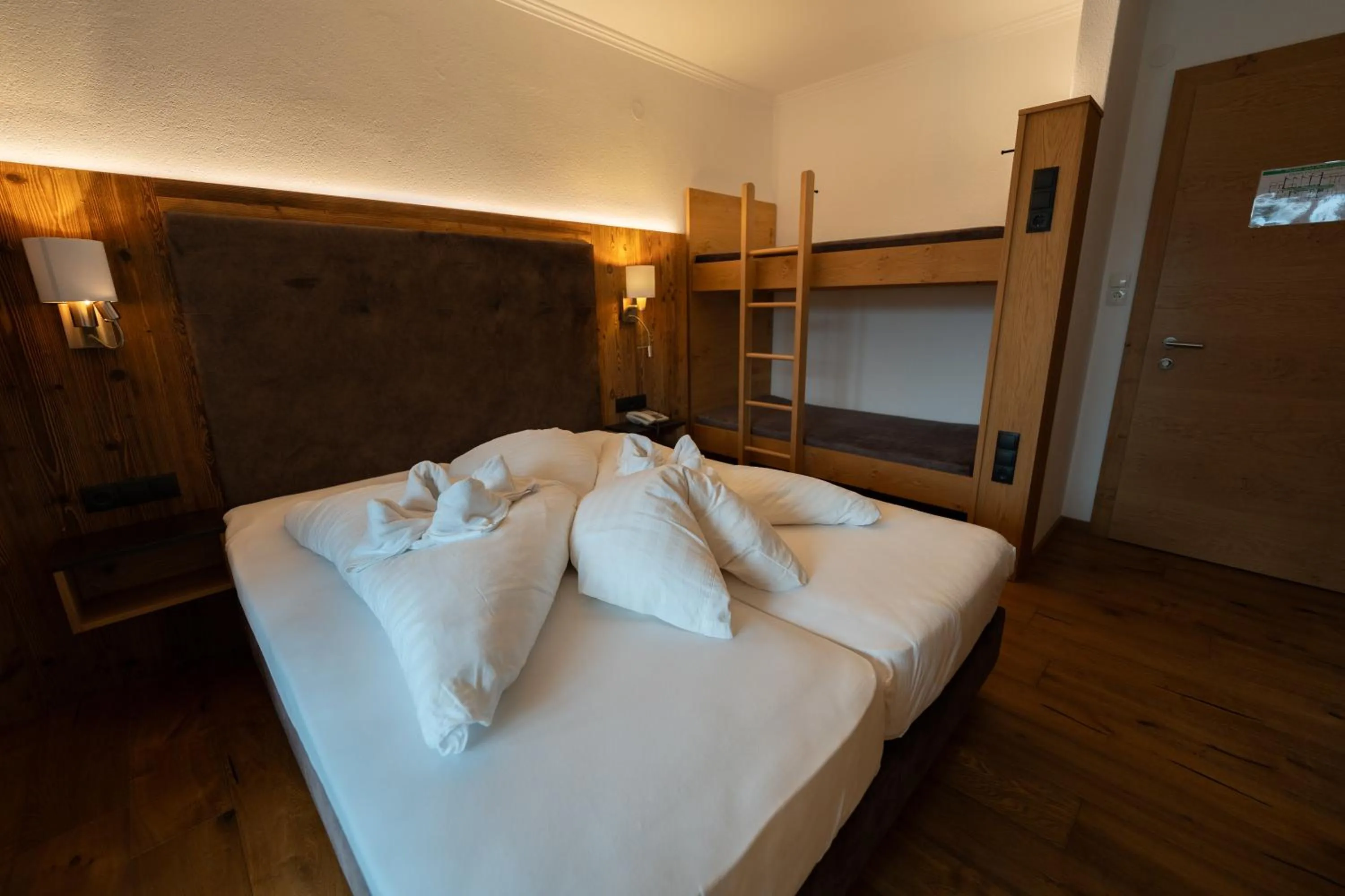 Bed in Alpenhotel Regina