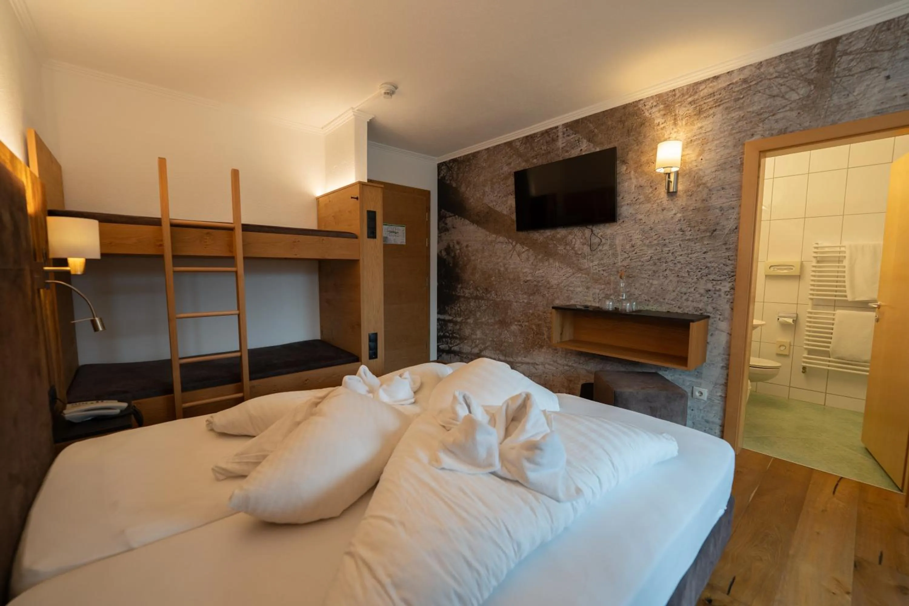 Bed in Alpenhotel Regina