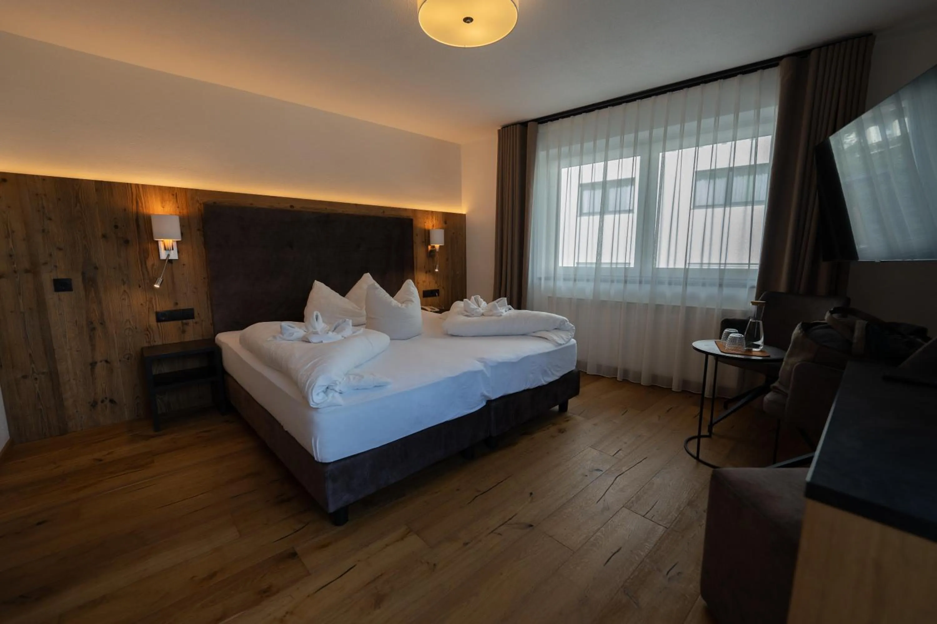 Photo of the whole room, Bed in Alpenhotel Regina