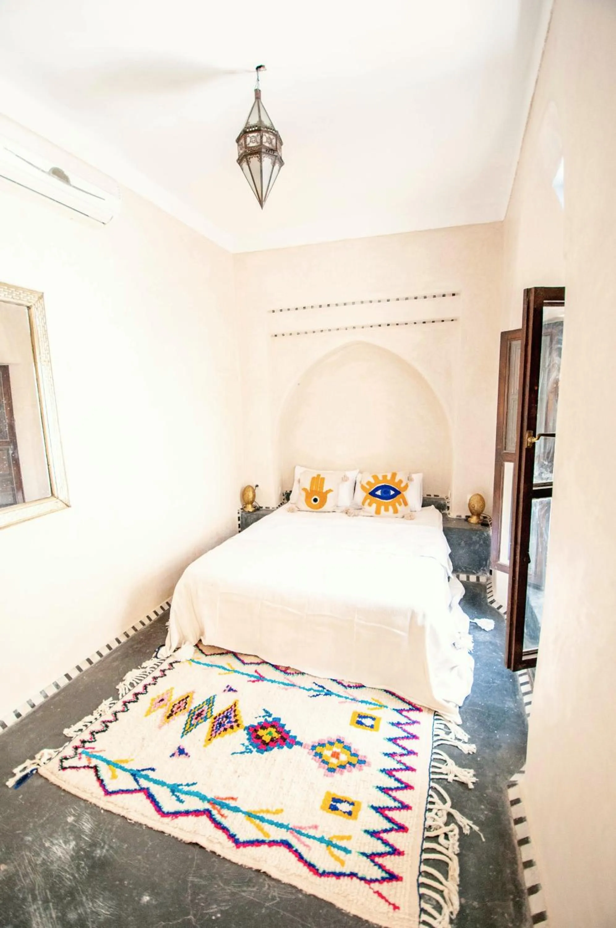 Bed in Riad Chorfa