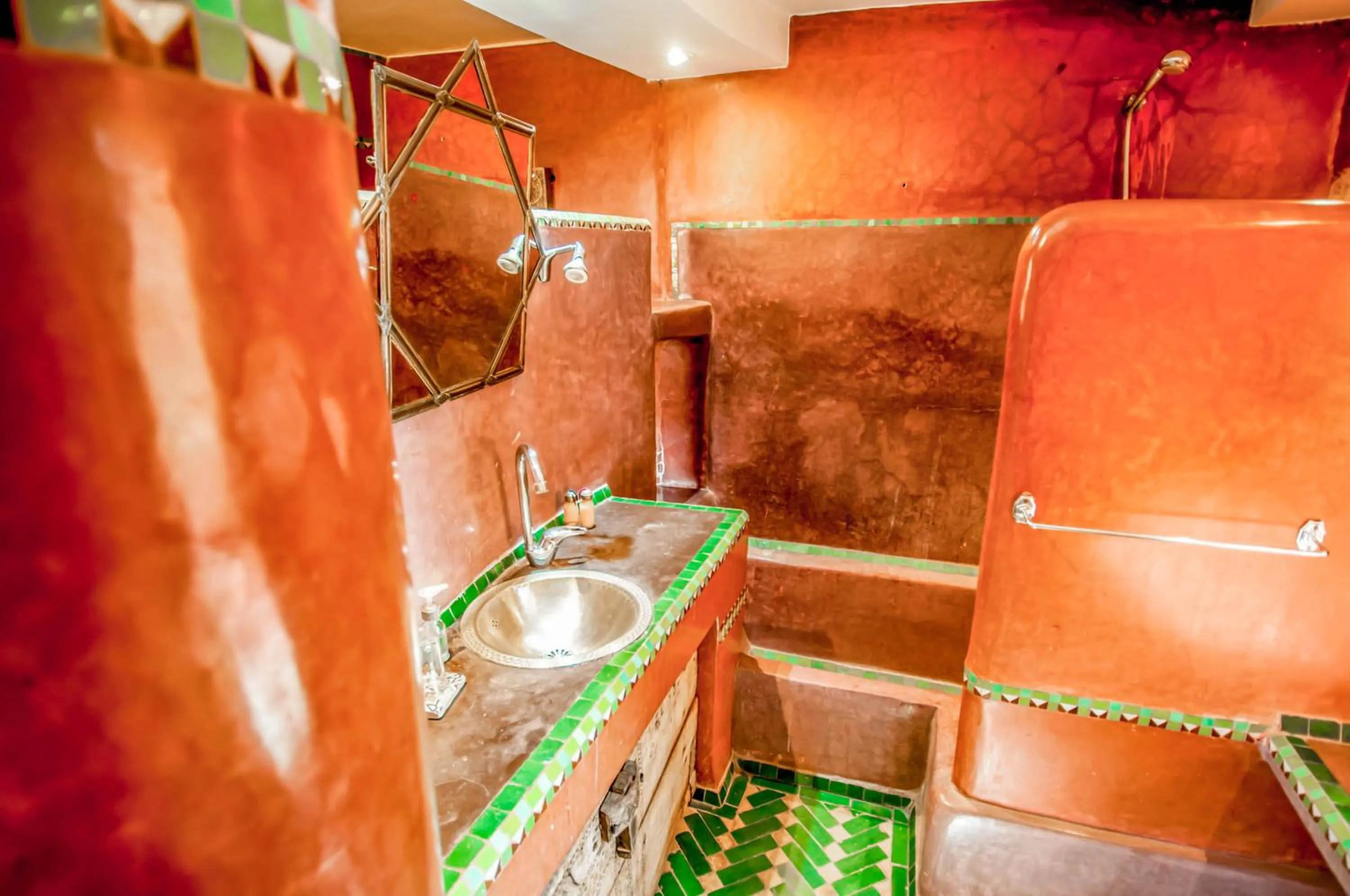 Bathroom in Riad Chorfa