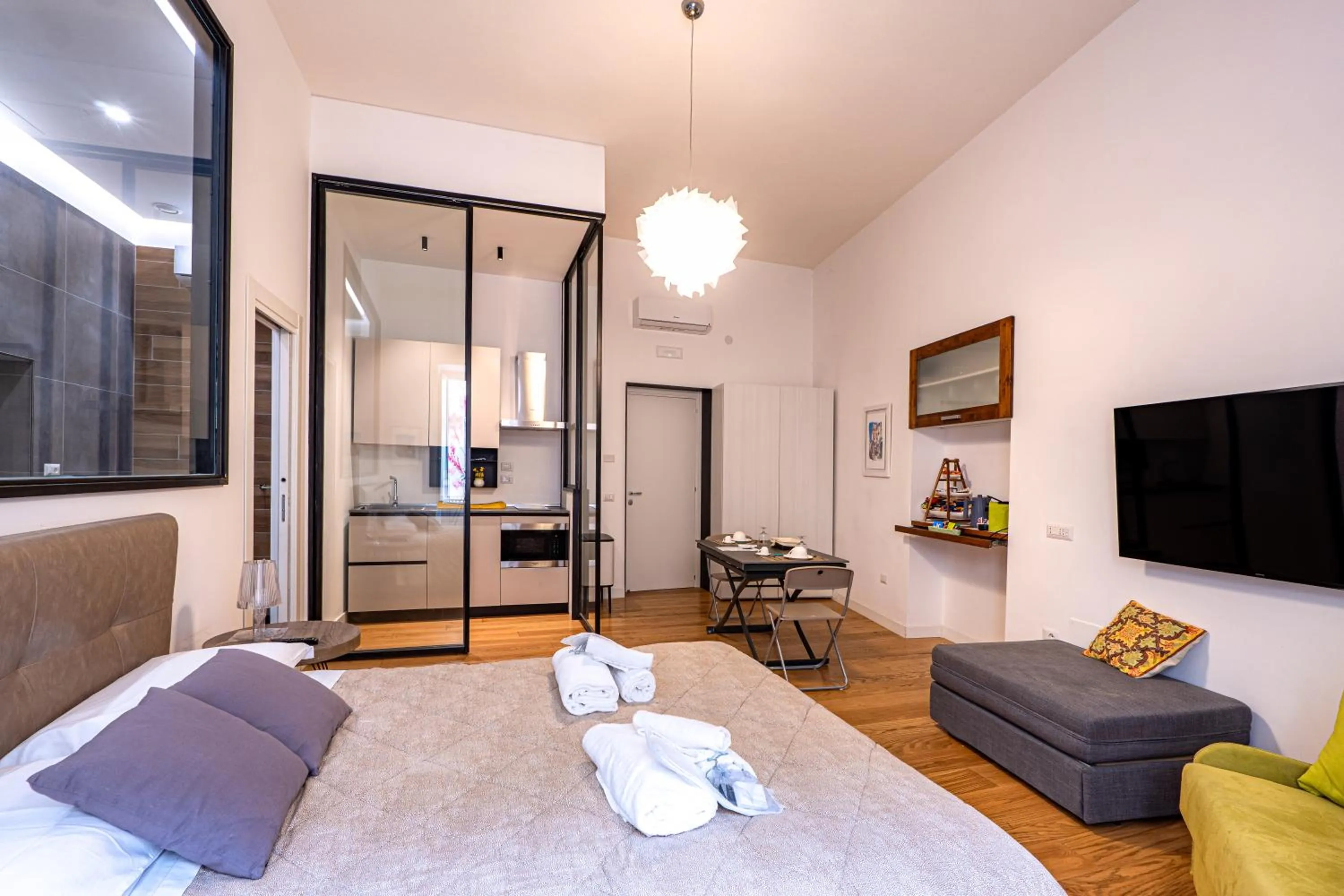 Photo of the whole room, Bed in GuestHost - Dimora del Barone