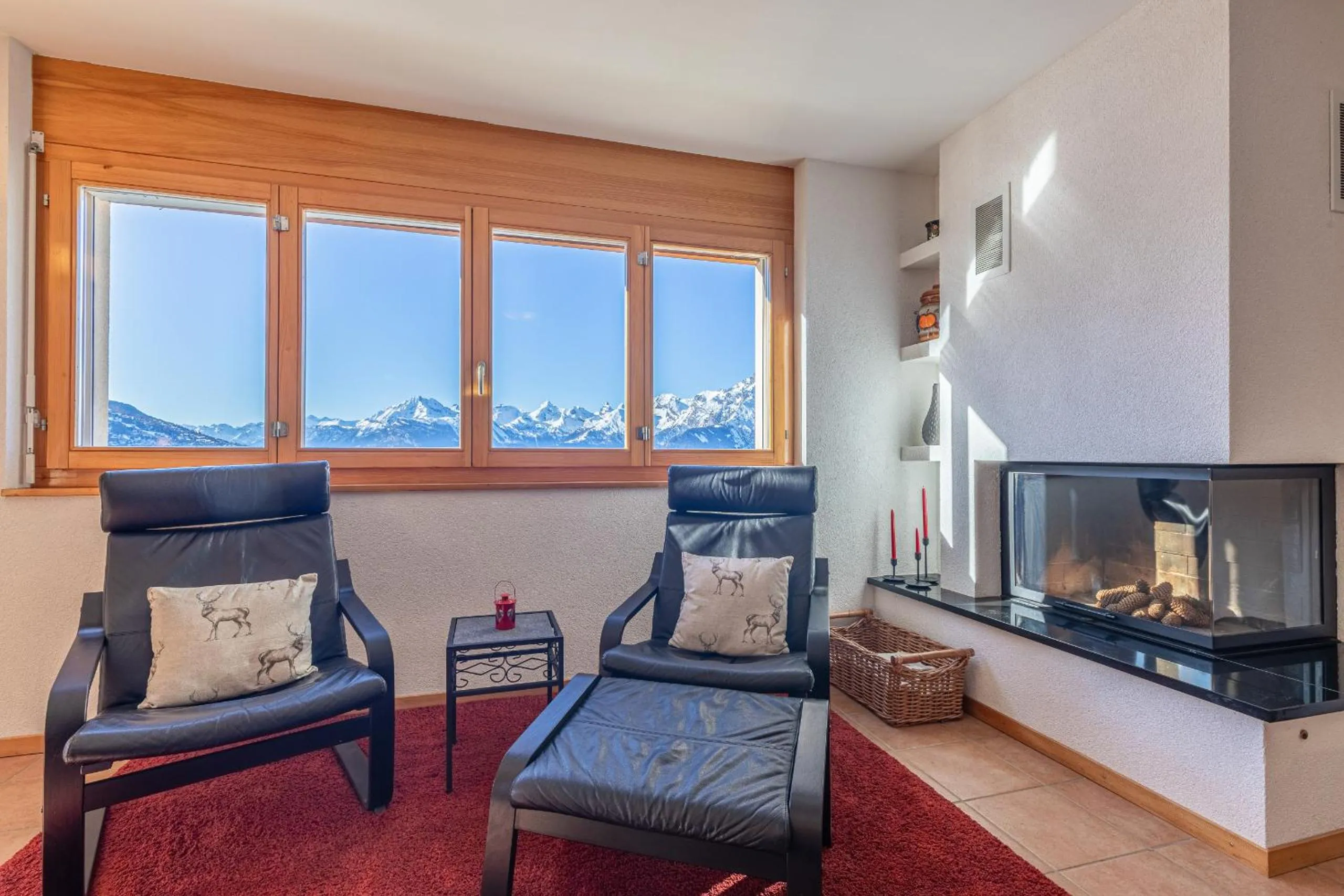 Communal lounge/ TV room in Myosotis QUIET & SUNNY apartments by Alpvision Résidences by Alpvision Résidences