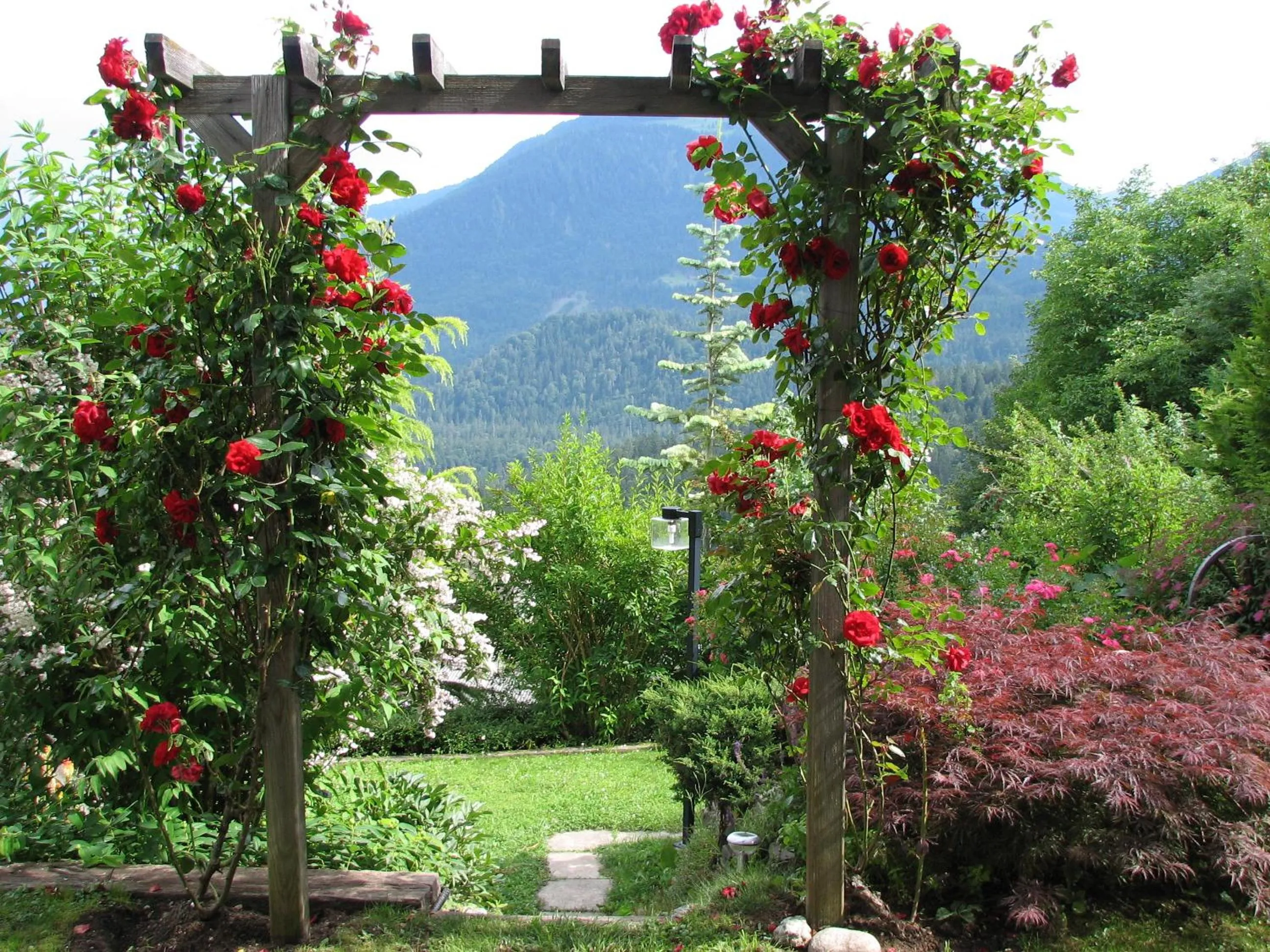 Garden in Bed & Breakfast La Val