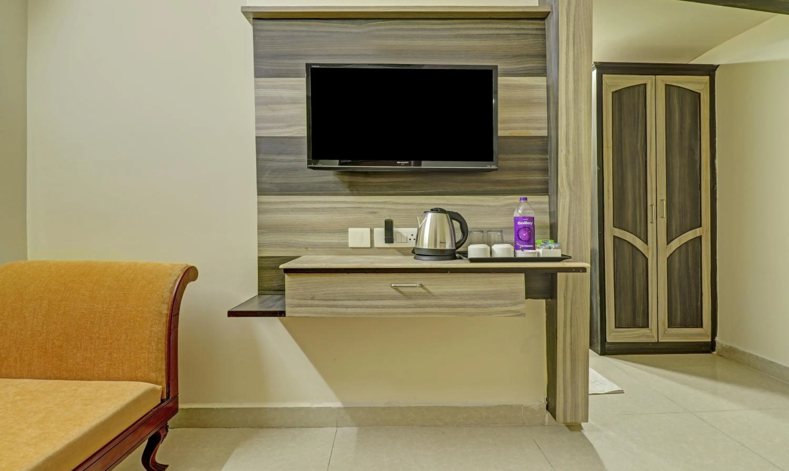 TV and multimedia in Eesha Elite