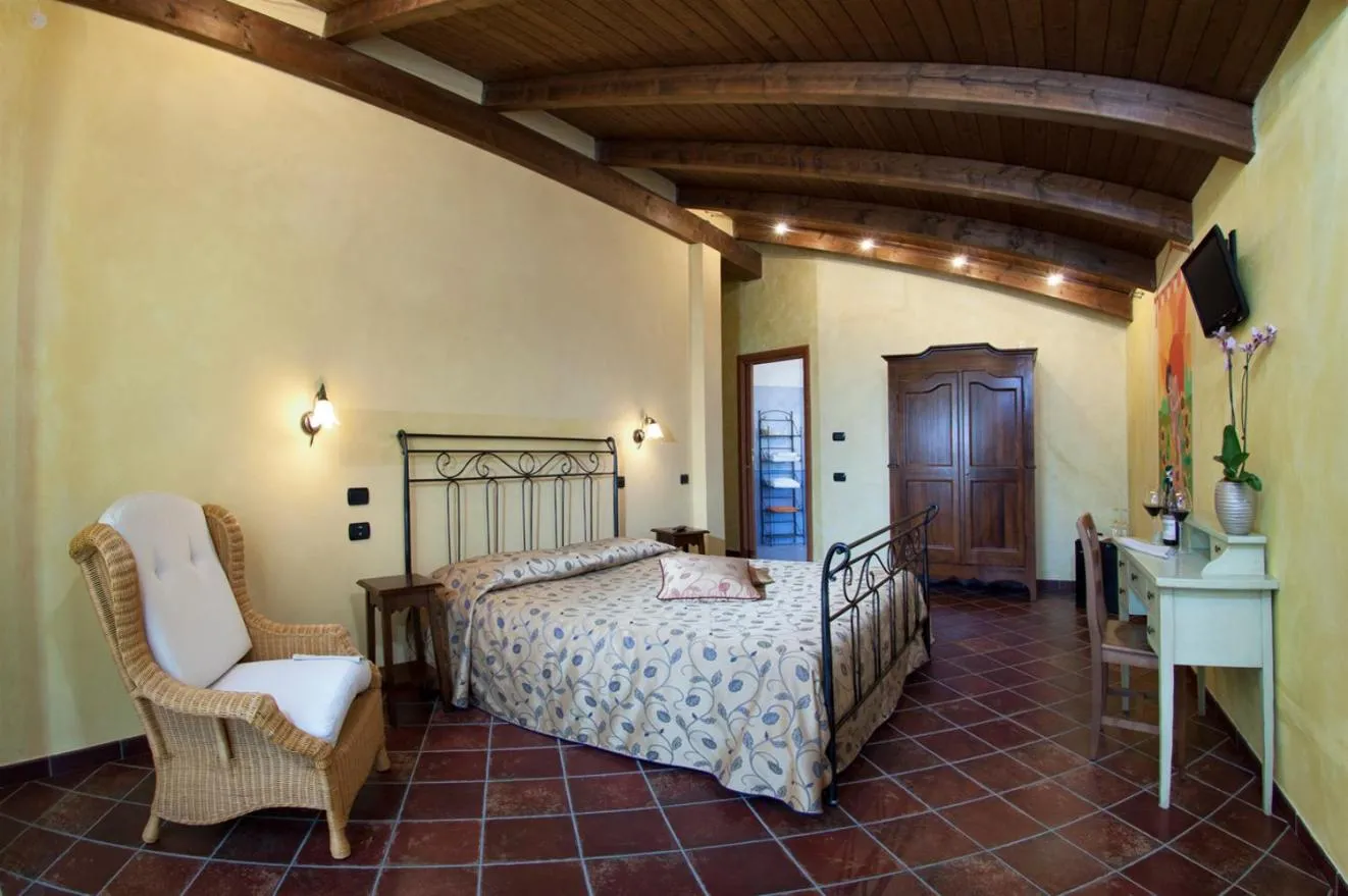 Bed in Trattoria Del Bivio