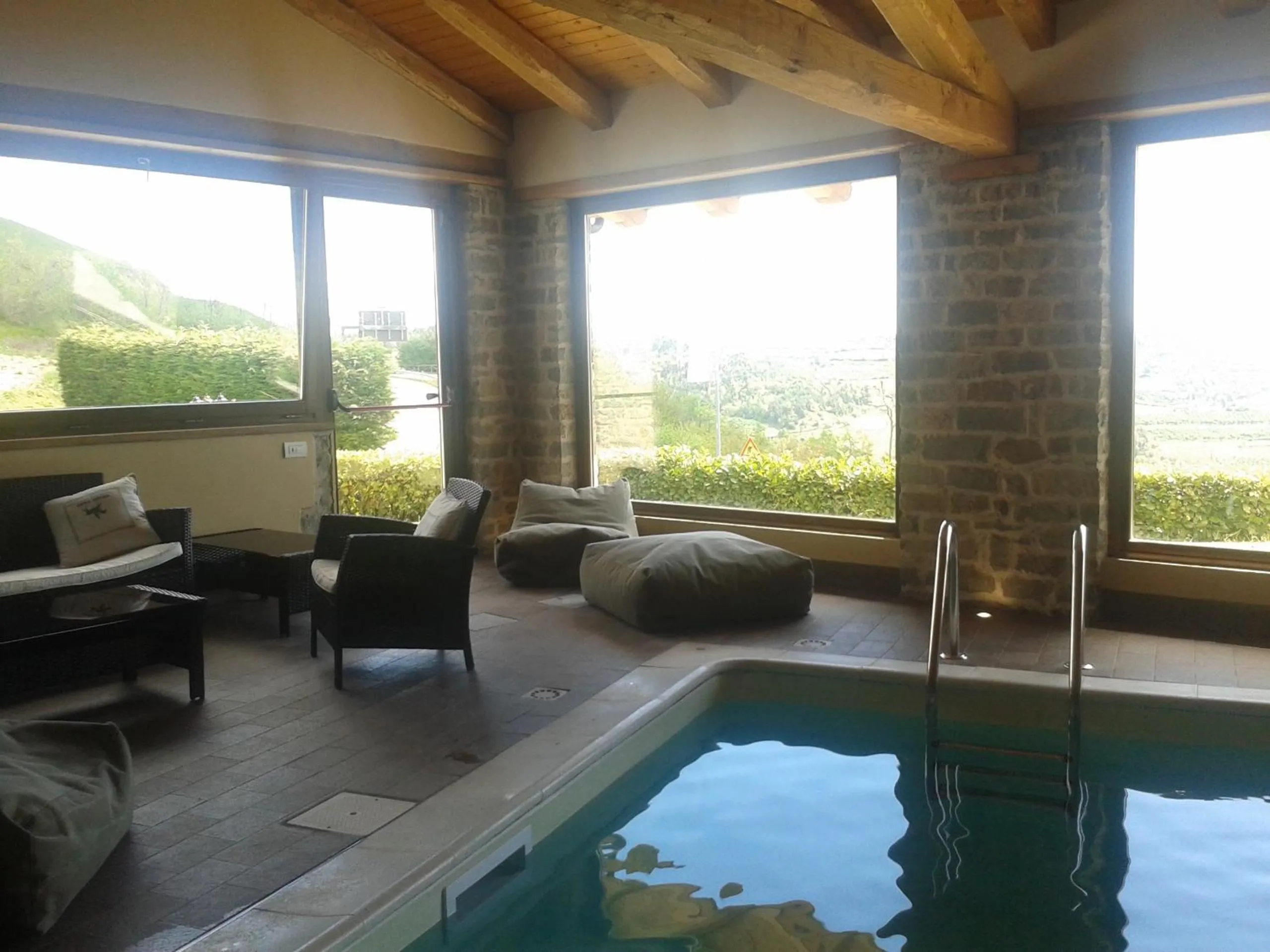 Swimming pool in Trattoria Del Bivio