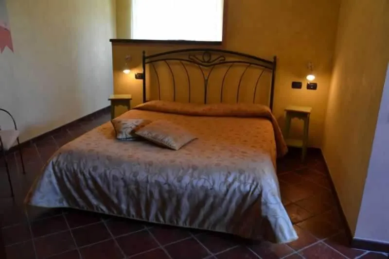 Bed in Trattoria Del Bivio