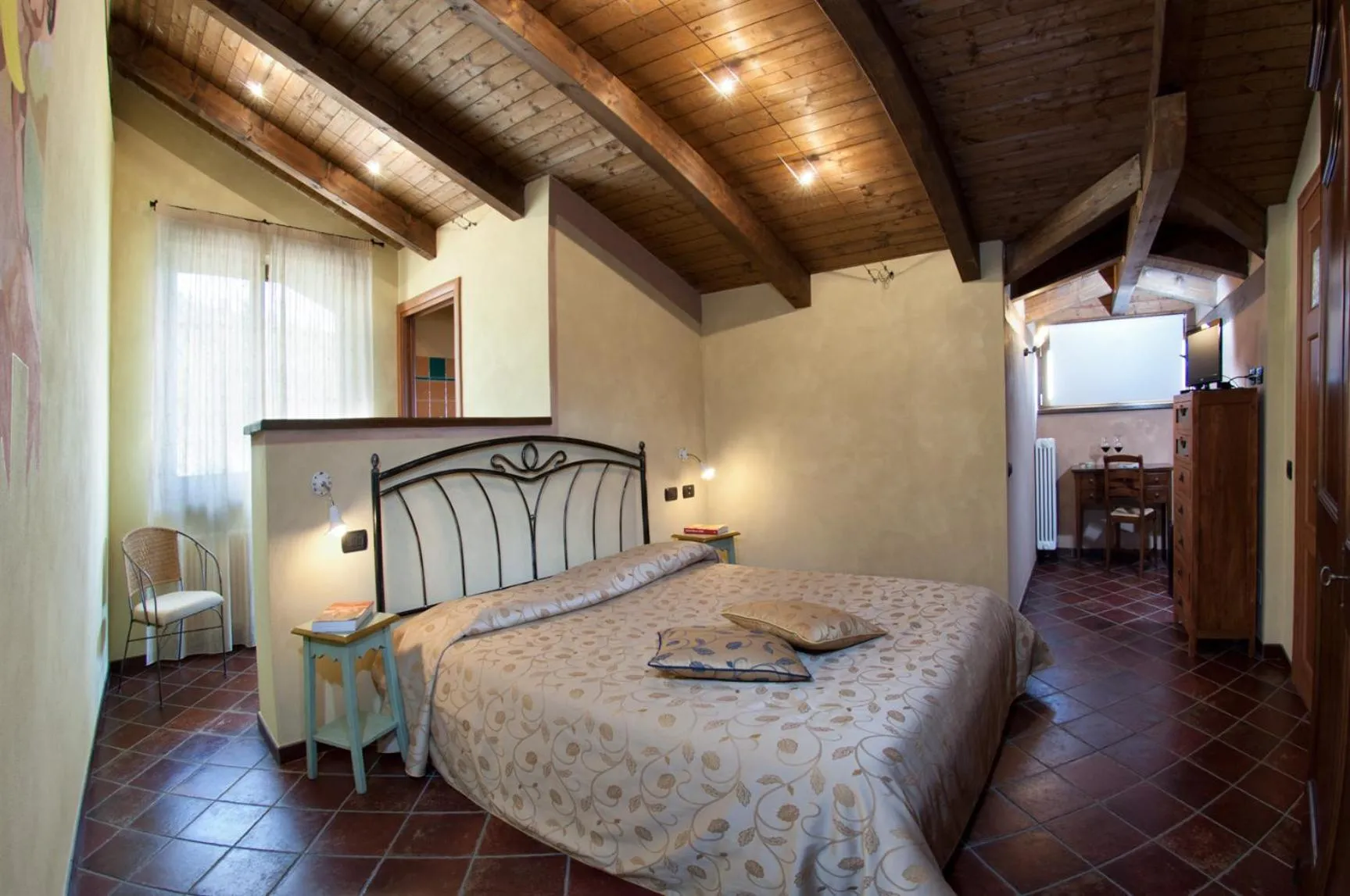 Bed in Trattoria Del Bivio