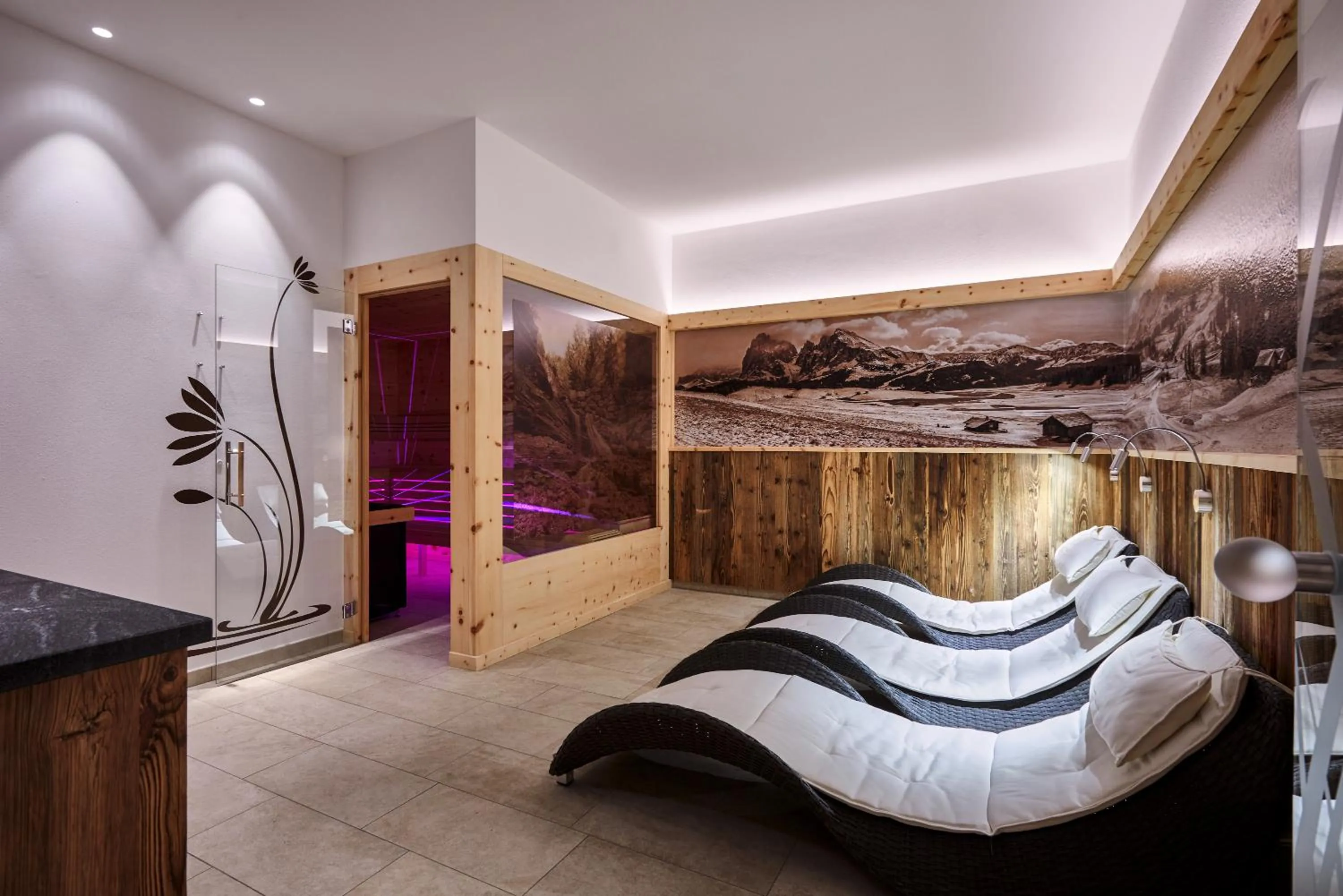 Sauna, Bed in Hotel Garni Savoy - new opening