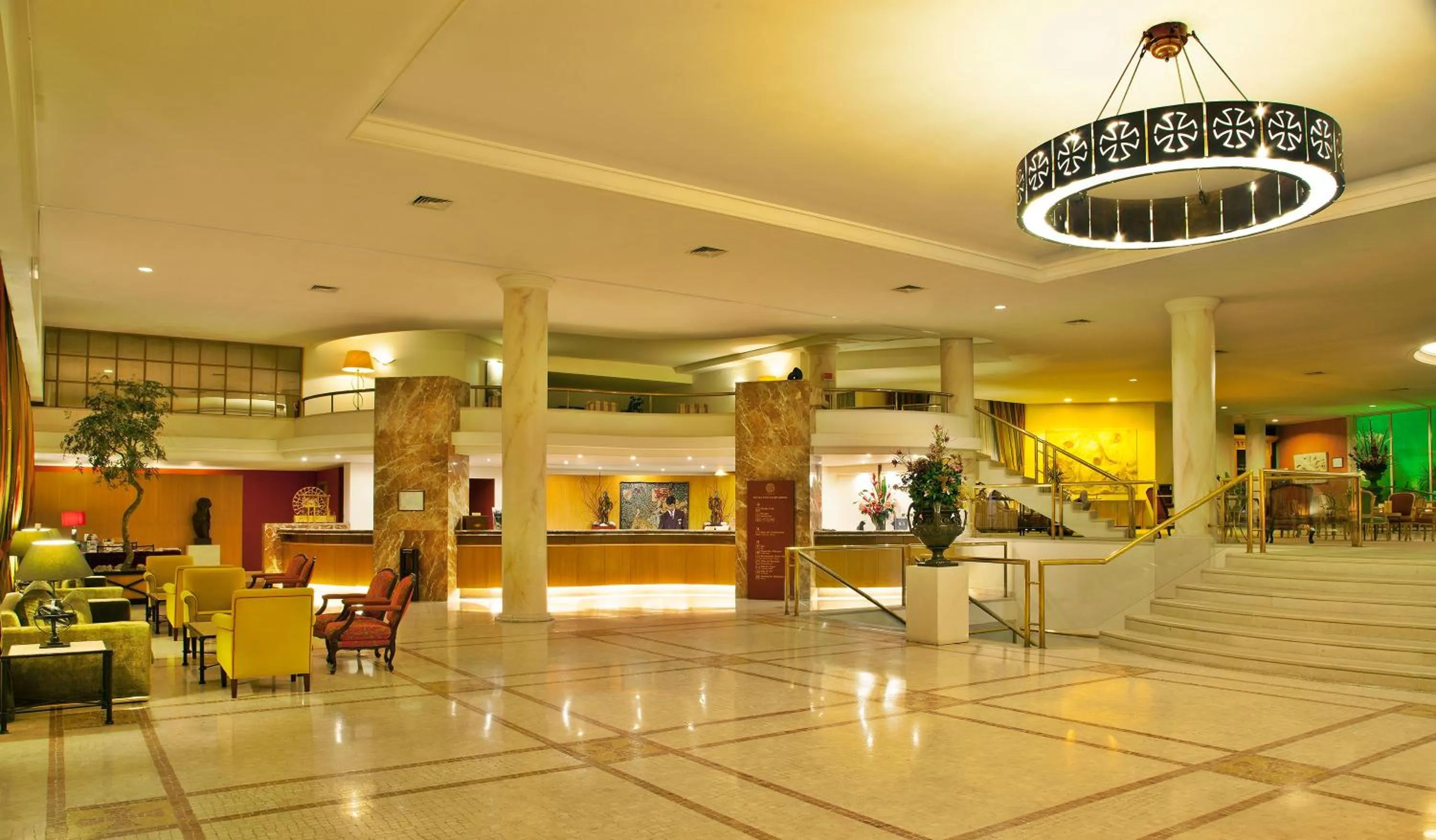 Lobby or reception in Hotel Dos Templarios