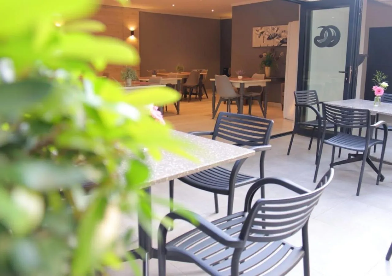 Patio in Cascades Guest Lodge