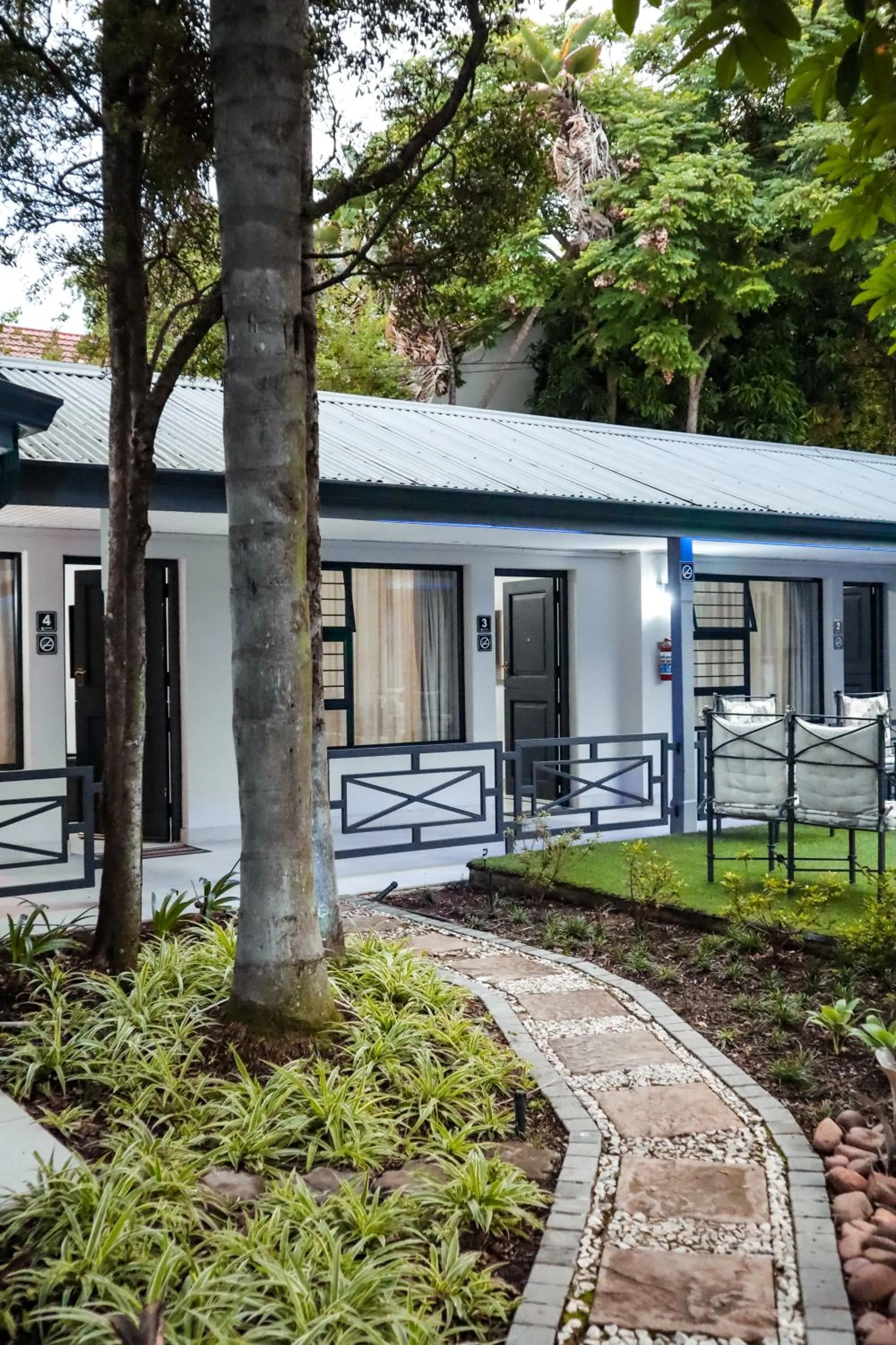 Property building in Cascades Guest Lodge