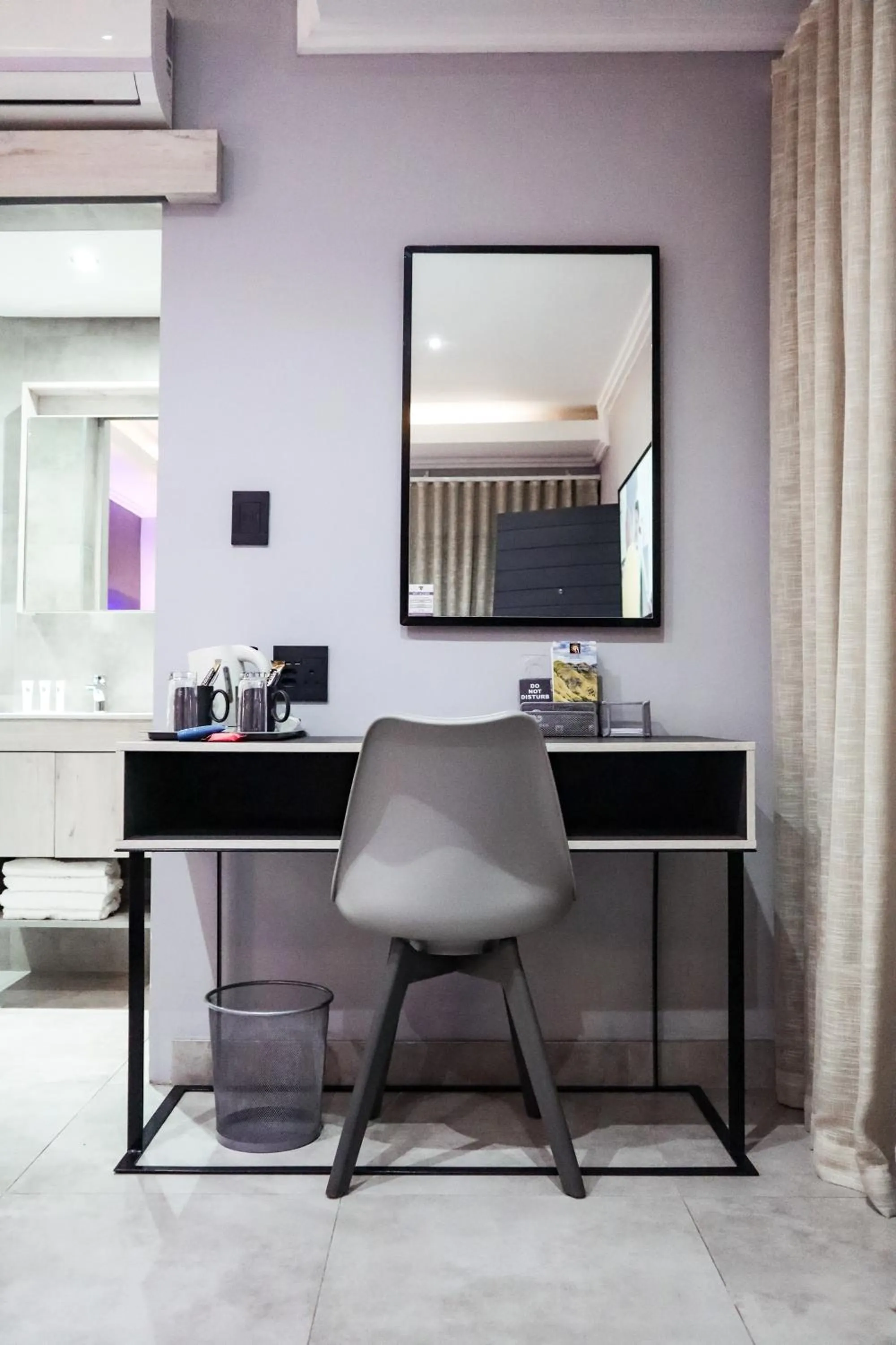 Seating area in Cascades Guest Lodge