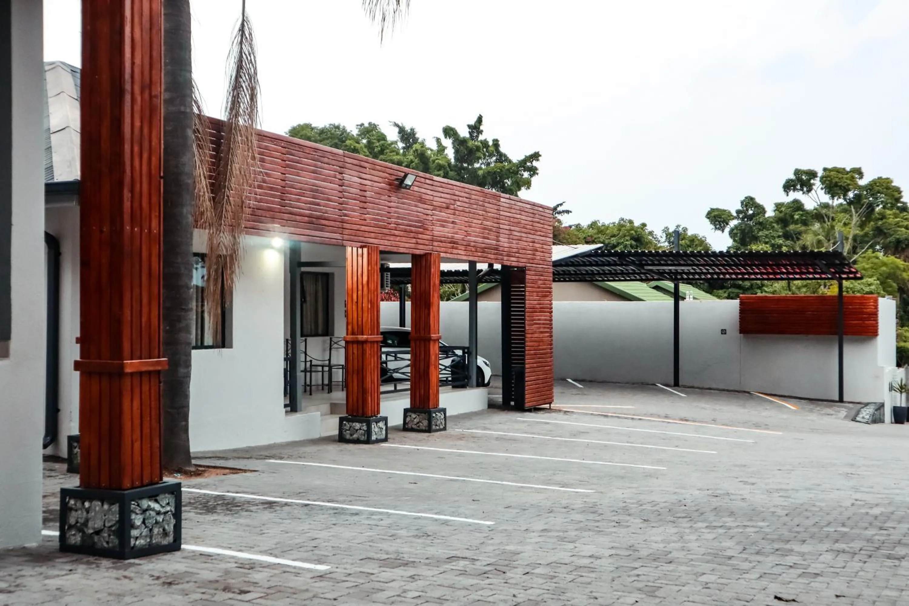 Property building in Cascades Guest Lodge