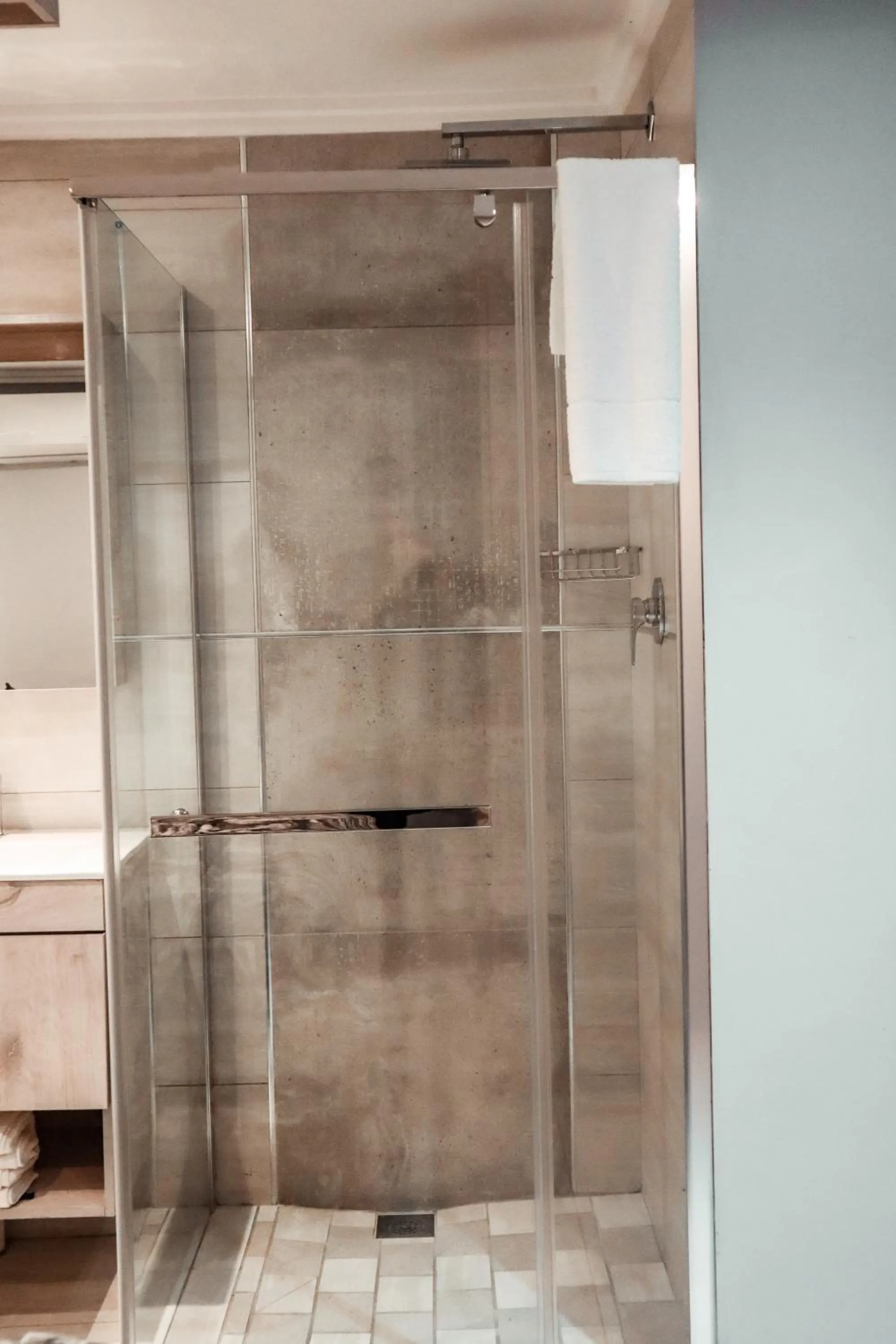 Bathroom in Cascades Guest Lodge