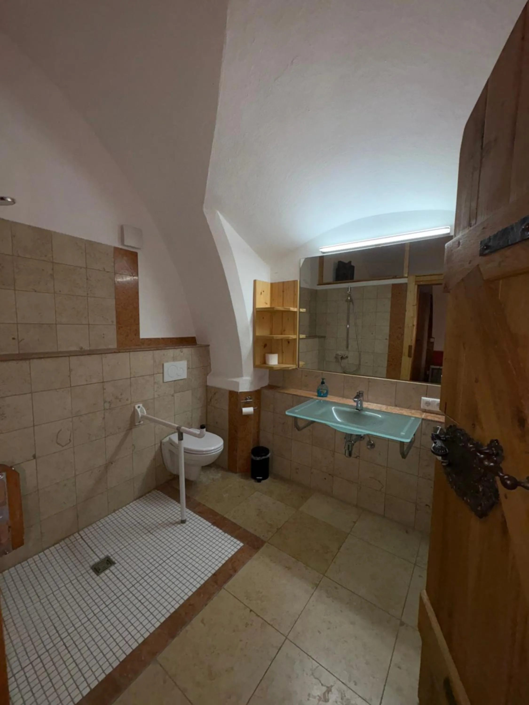 Shower in Wirgarten Antik Hotel