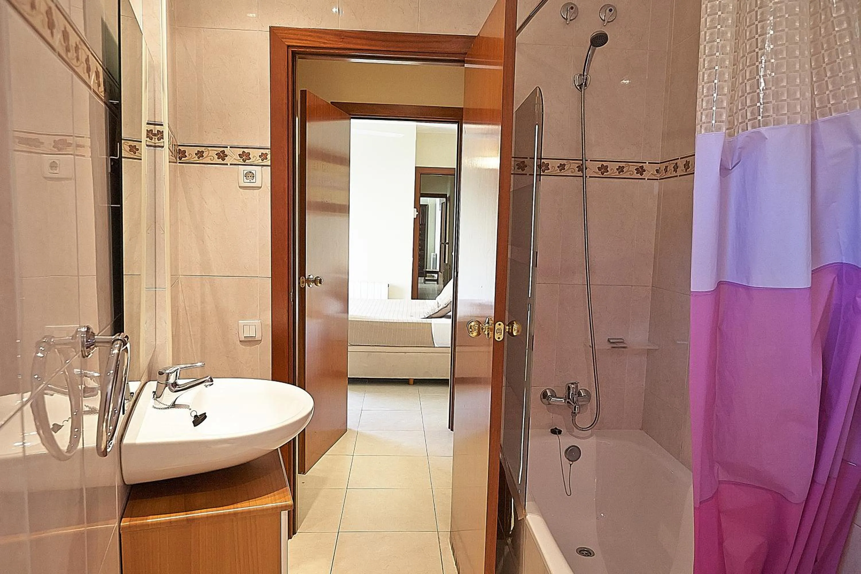 Bathroom in Alguera Apartments Sant Andreu