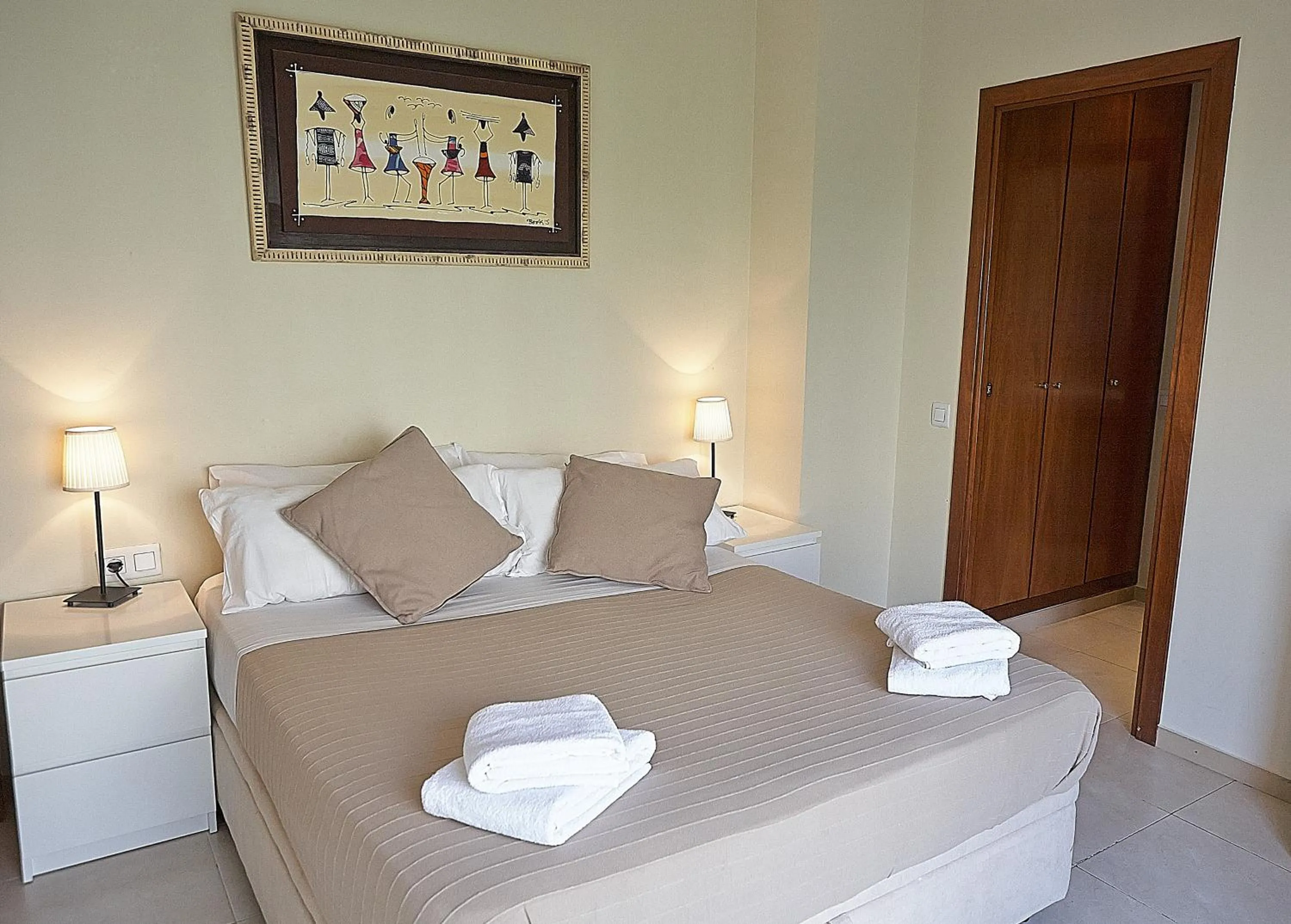 Bedroom, Bed in Alguera Apartments Sant Andreu