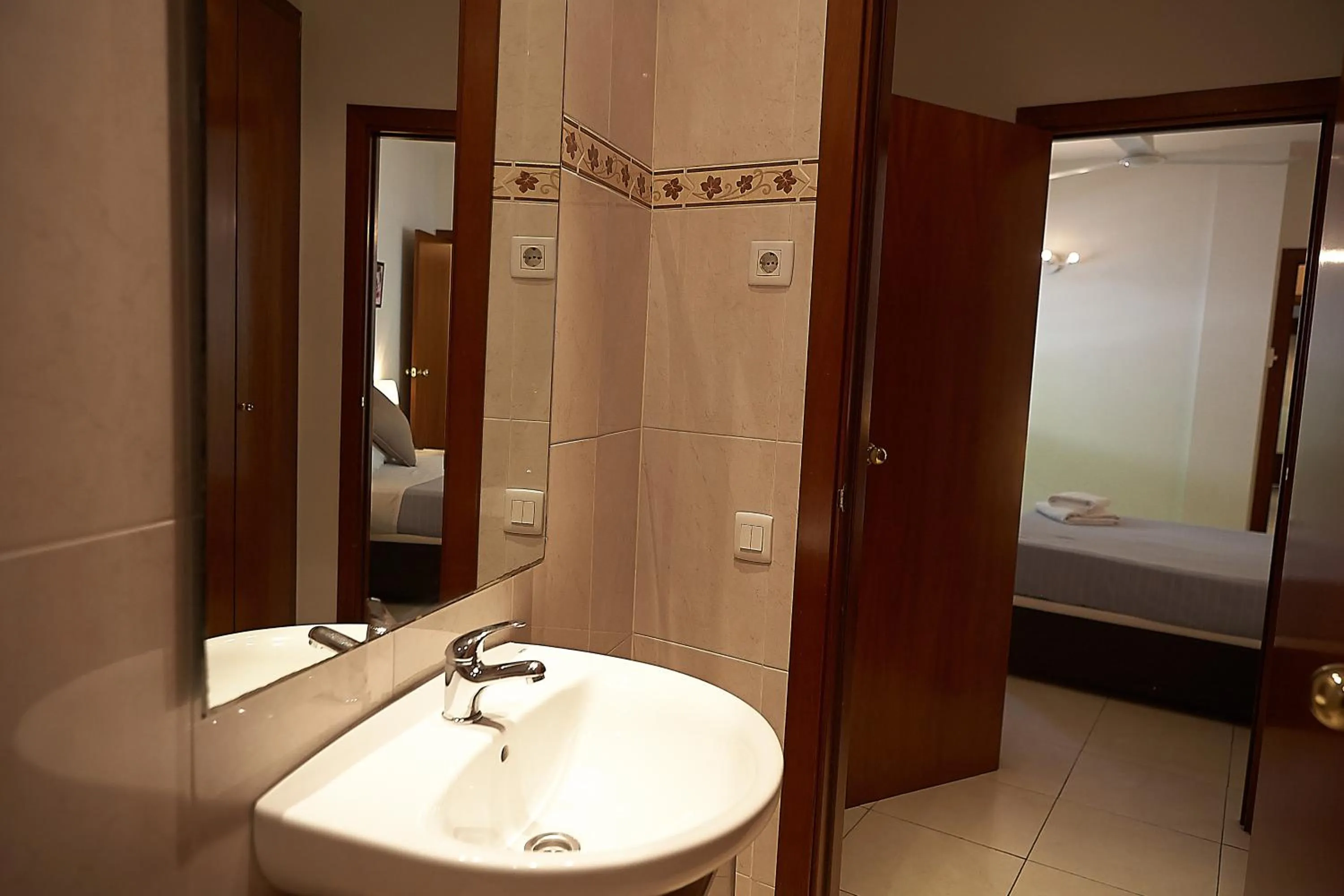 Bathroom in Alguera Apartments Sant Andreu