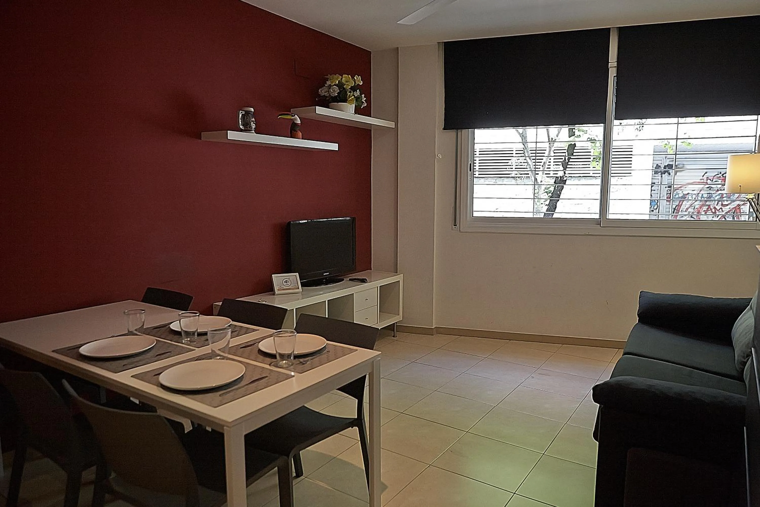 Dining area in Alguera Apartments Sant Andreu
