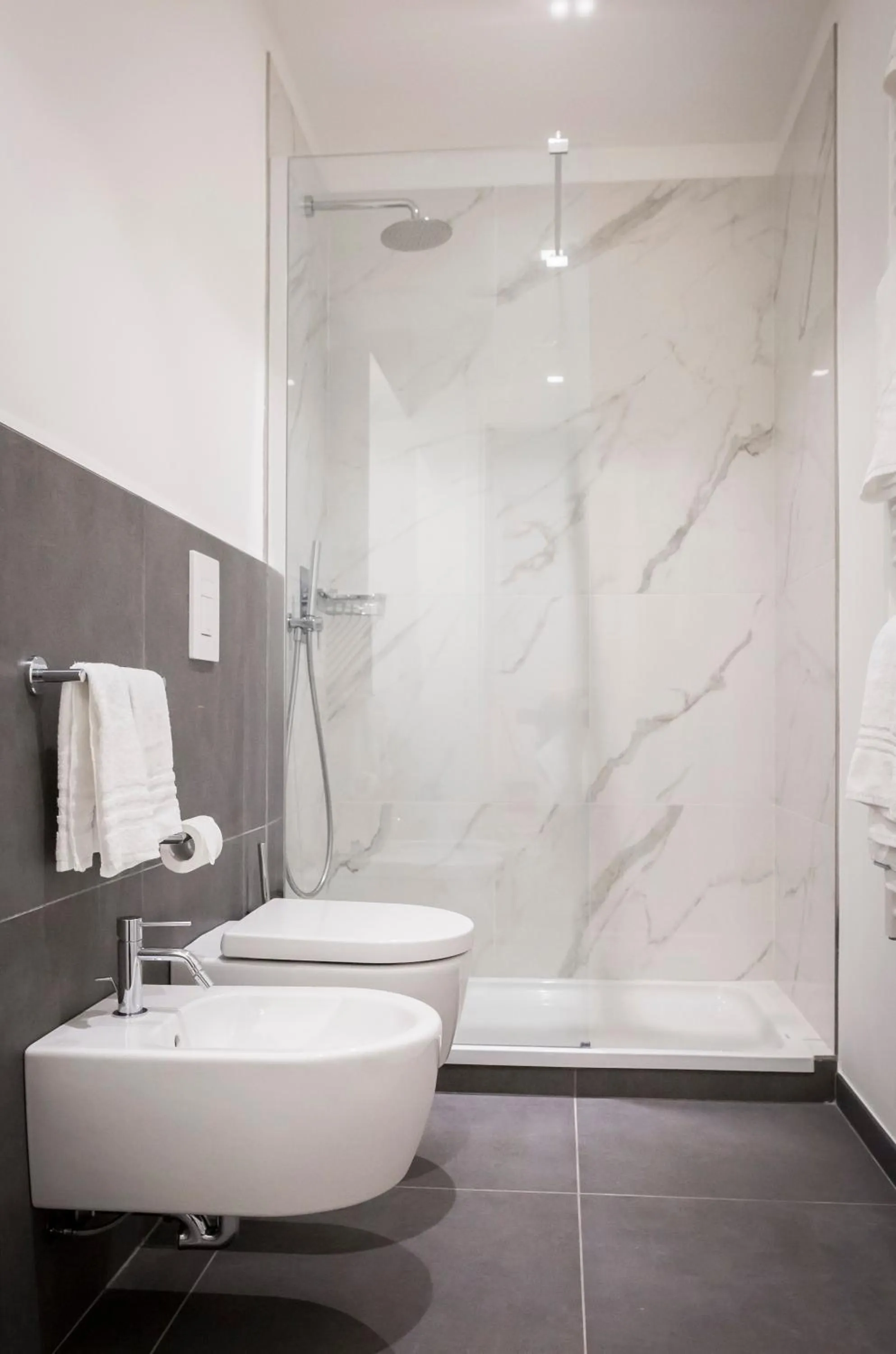 Bathroom in Trieste 411 - Rooms & Apartments