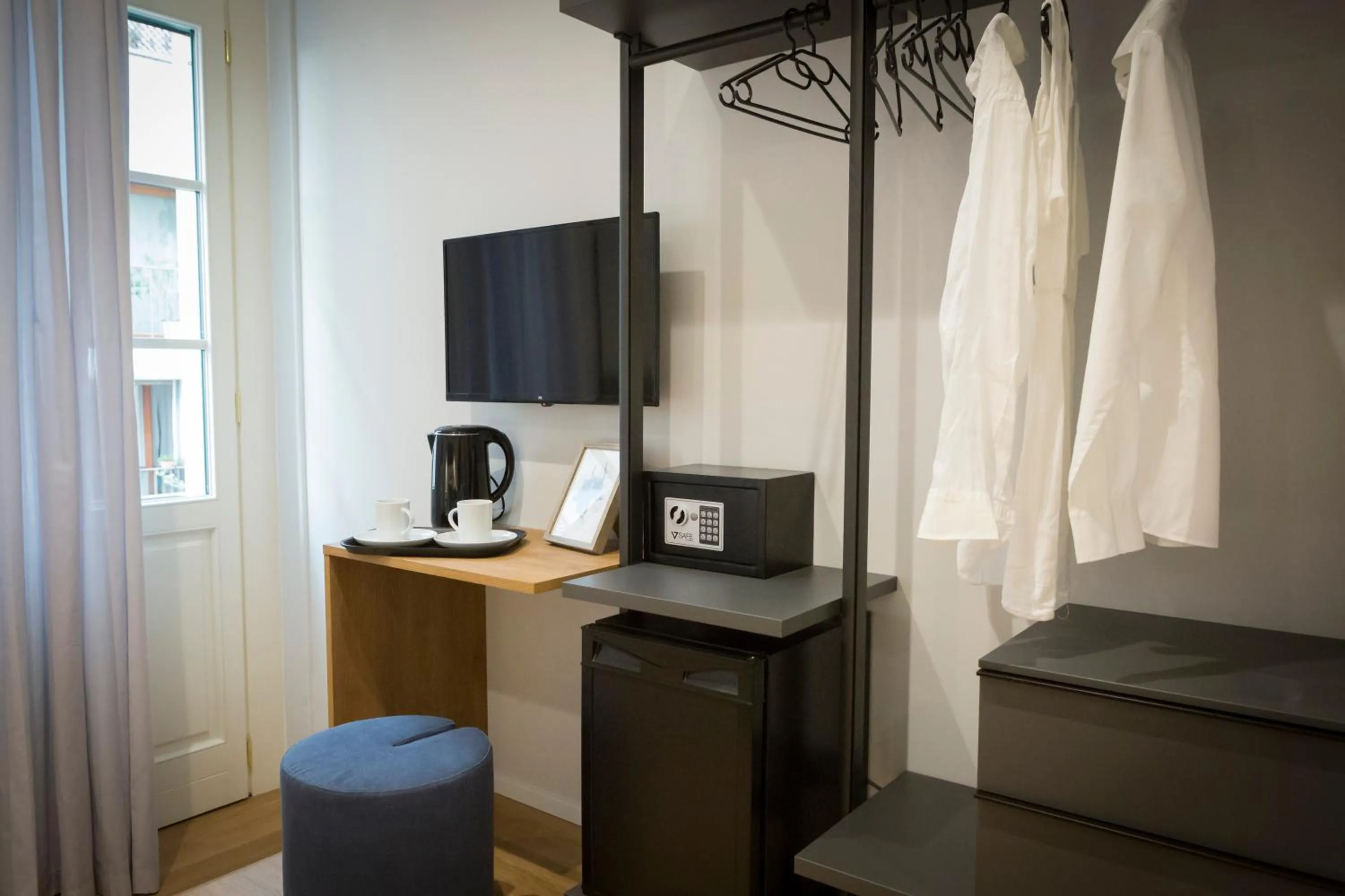 Bedroom in Trieste 411 - Rooms & Apartments