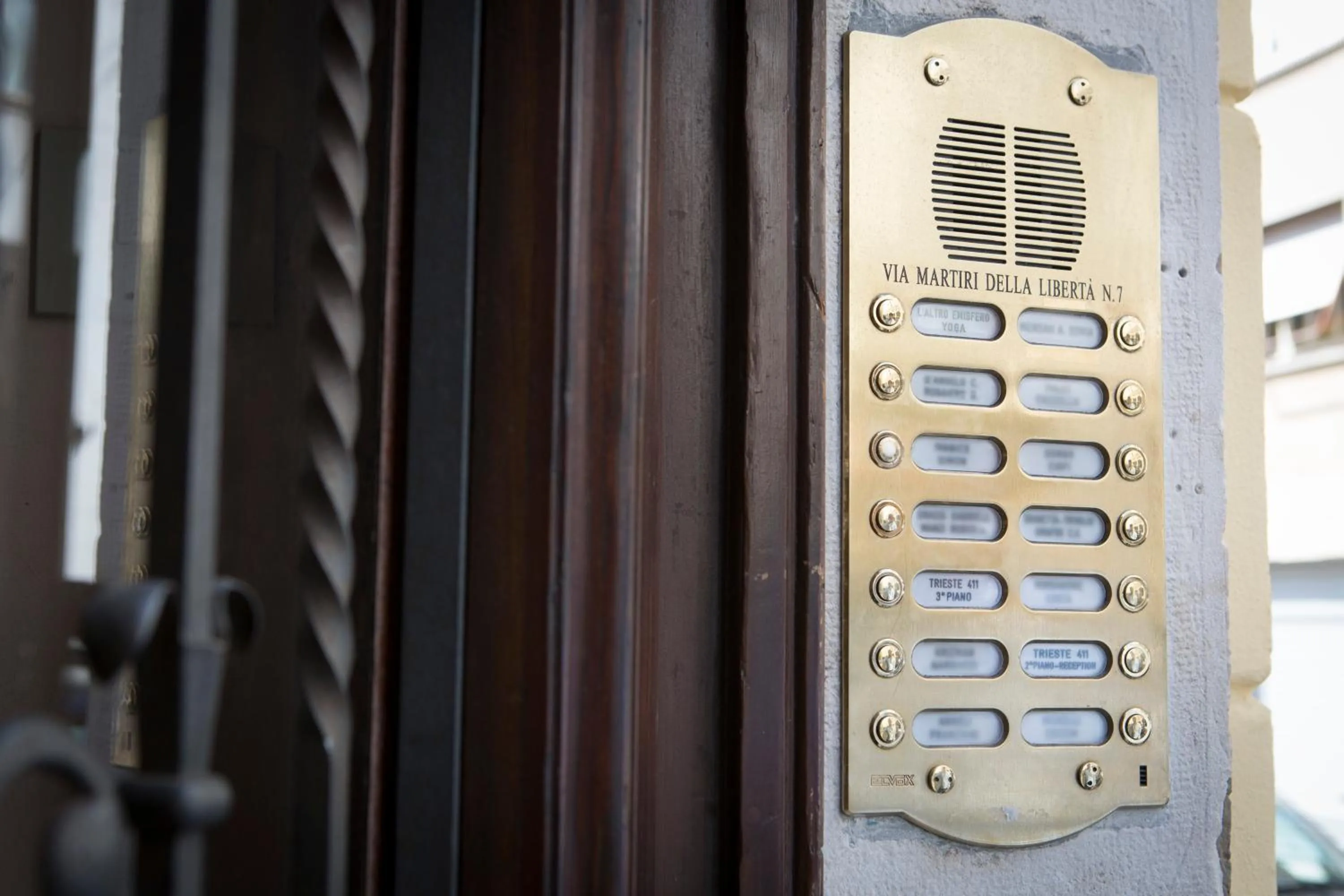 Facade/entrance in Trieste 411 - Rooms & Apartments