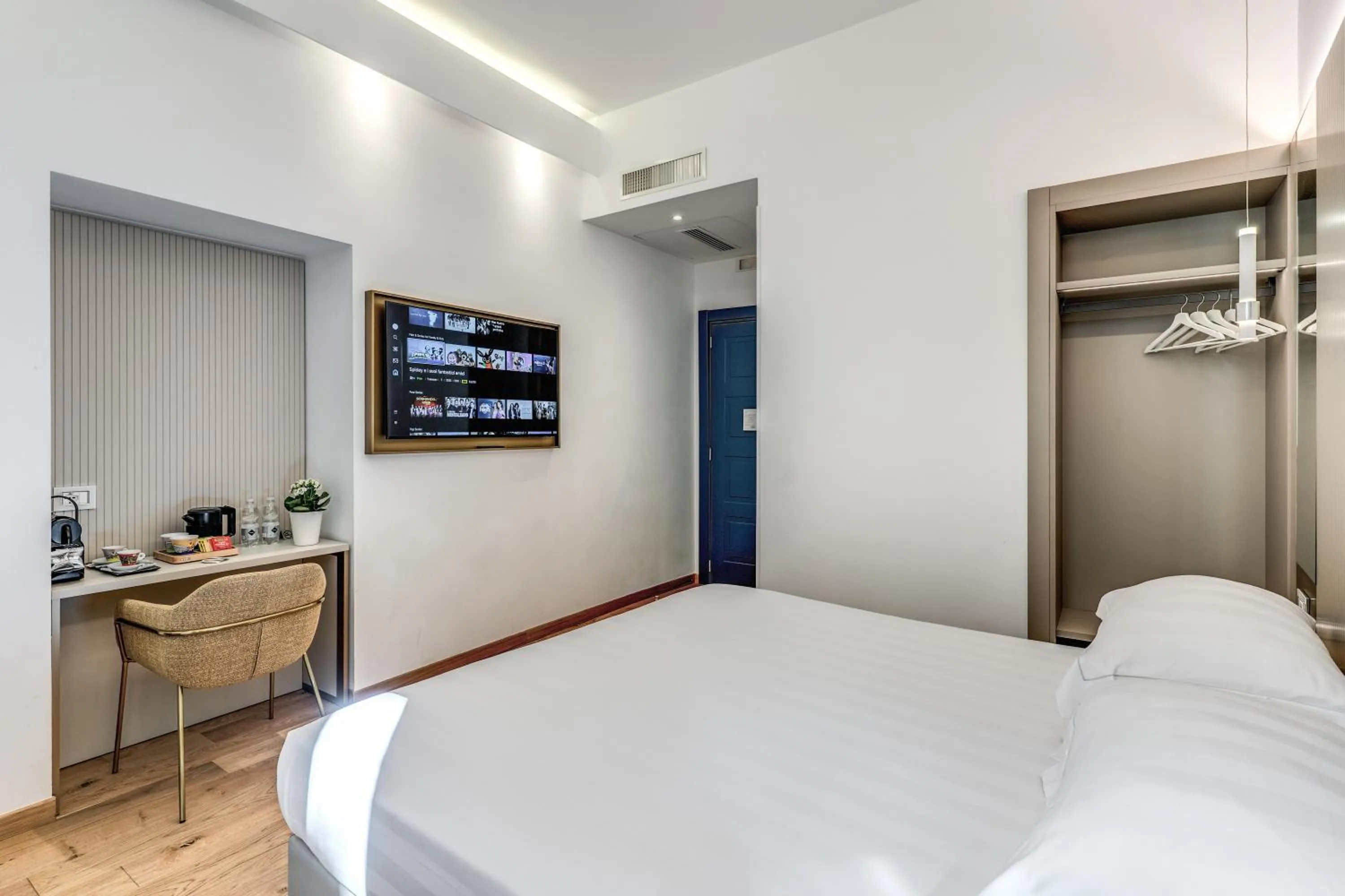 Bedroom, Bed in Relais Trevi 95 Boutique Hotel