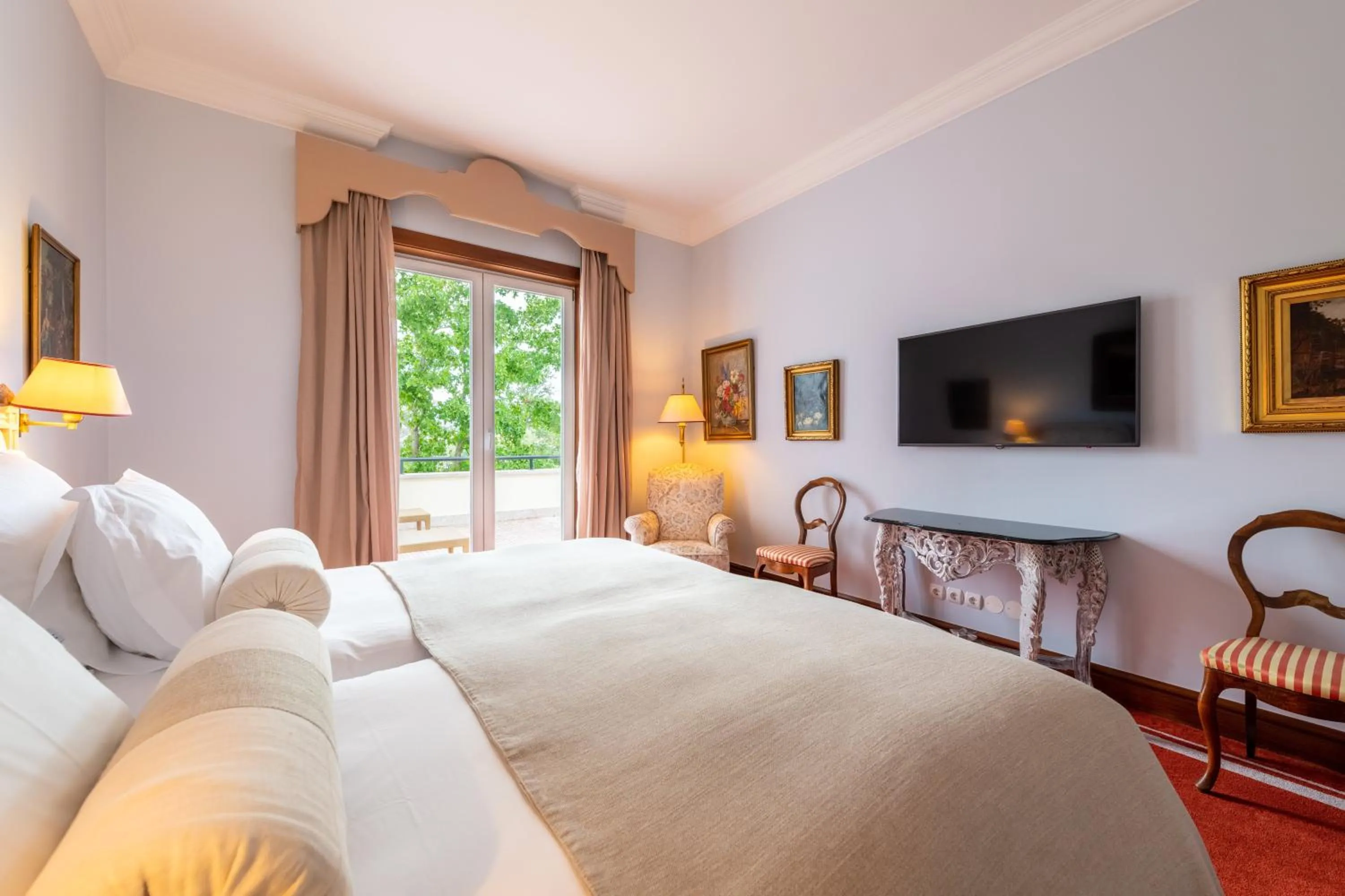 Bedroom, Bed in Pestana Palace Lisboa Hotel & National Monument - The Leading Hotels of the World