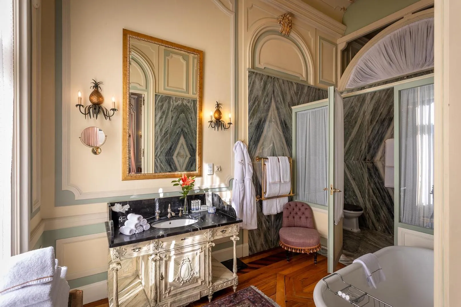 Bathroom in Pestana Palace Lisboa Hotel & National Monument - The Leading Hotels of the World