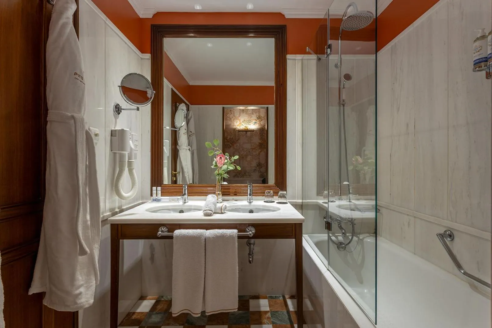 Bathroom in Pestana Palace Lisboa Hotel & National Monument - The Leading Hotels of the World