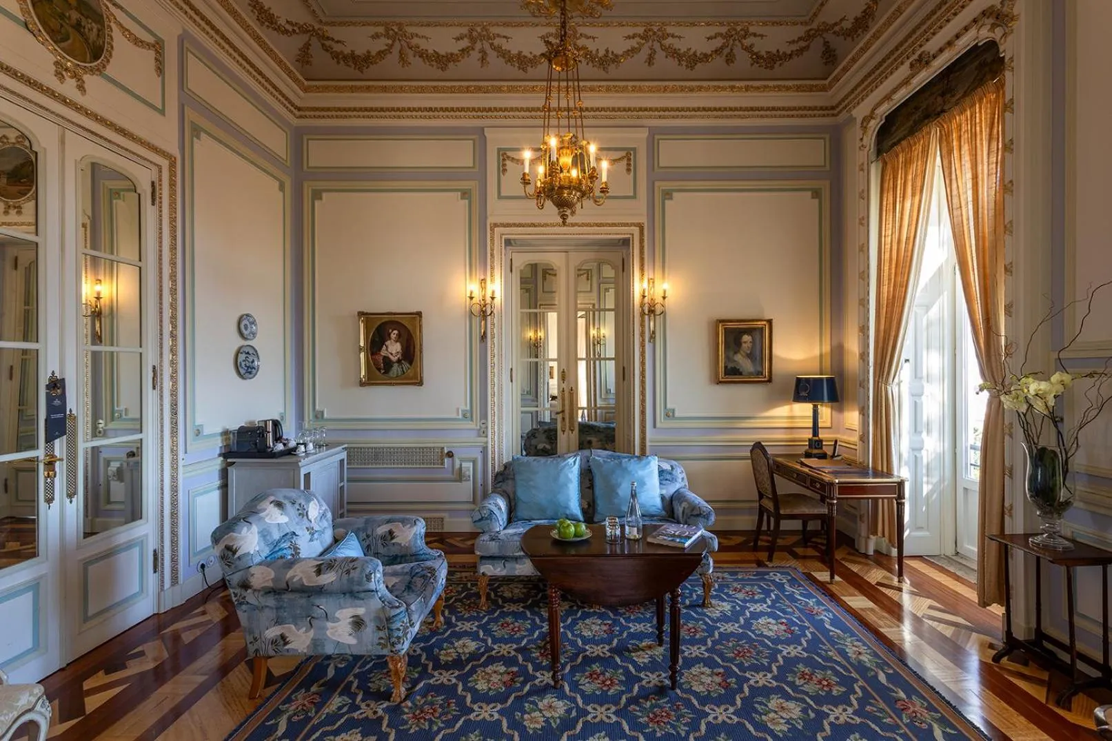 Living room in Pestana Palace Lisboa Hotel & National Monument - The Leading Hotels of the World