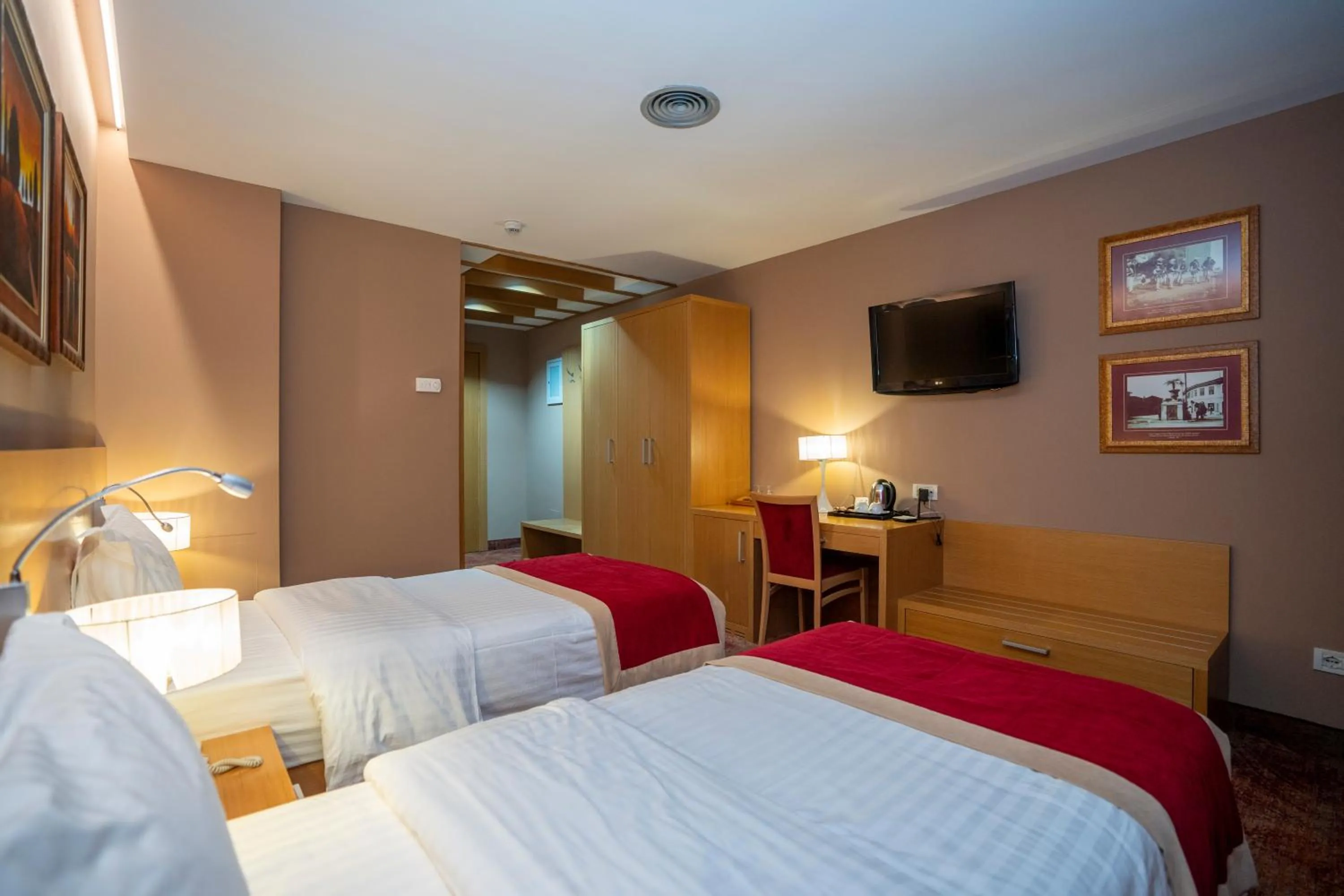 Bed in Hotel Colosseo & Spa