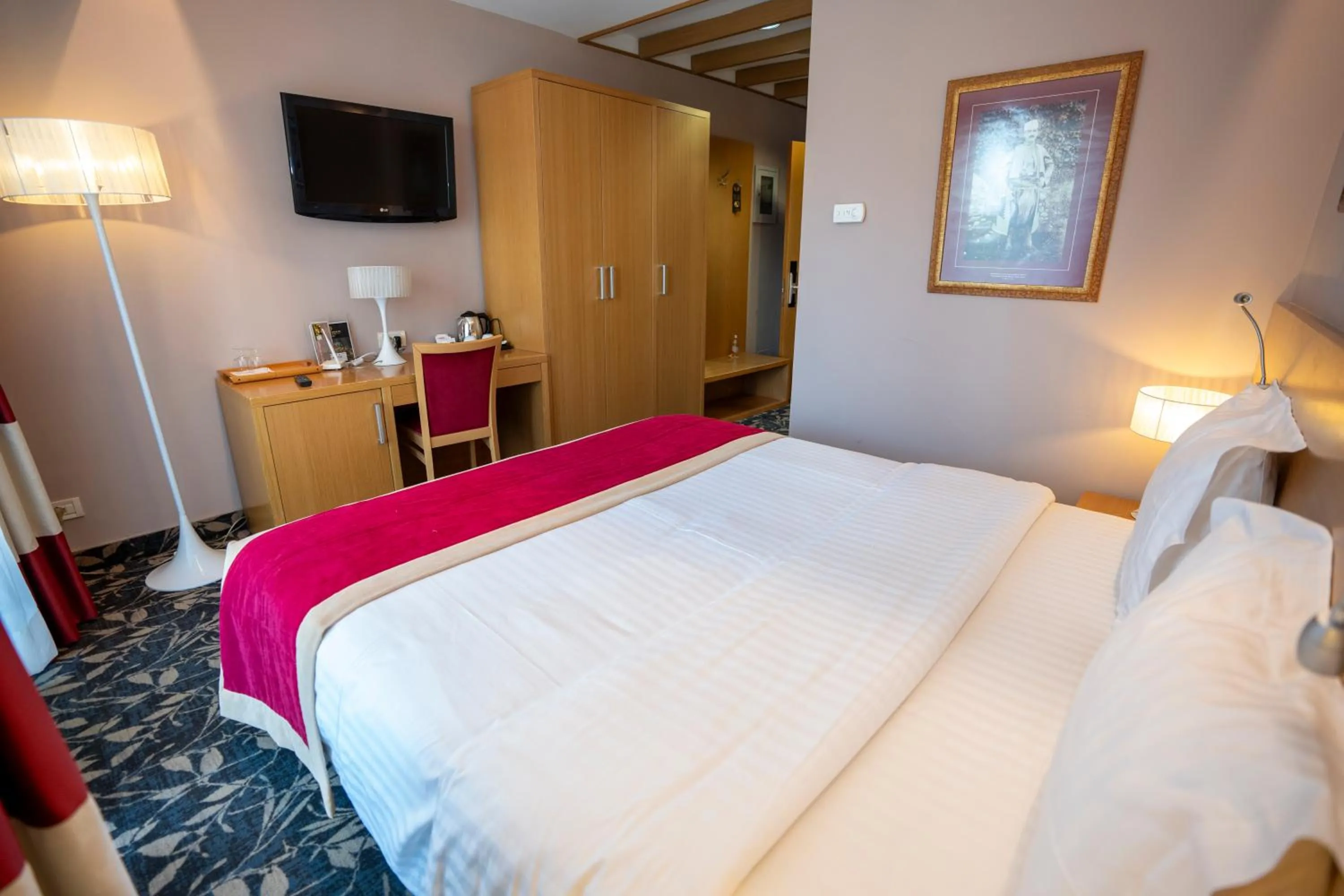 Bed in Hotel Colosseo & Spa