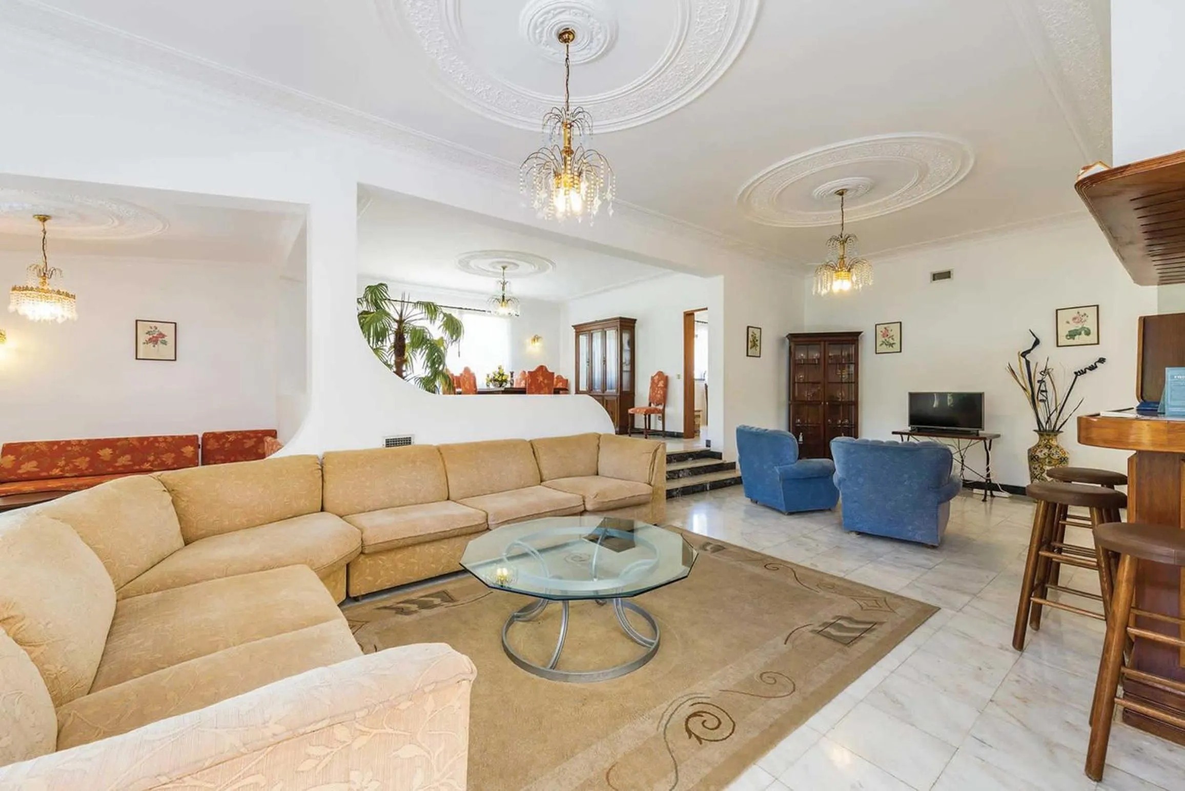 Communal lounge/ TV room in Situated in a superb position, in The Old Village area