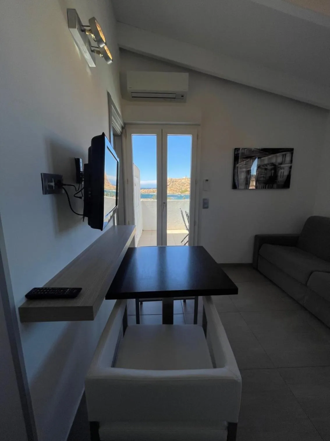 View (from property/room) in Hôtel L'Escale Coté Port